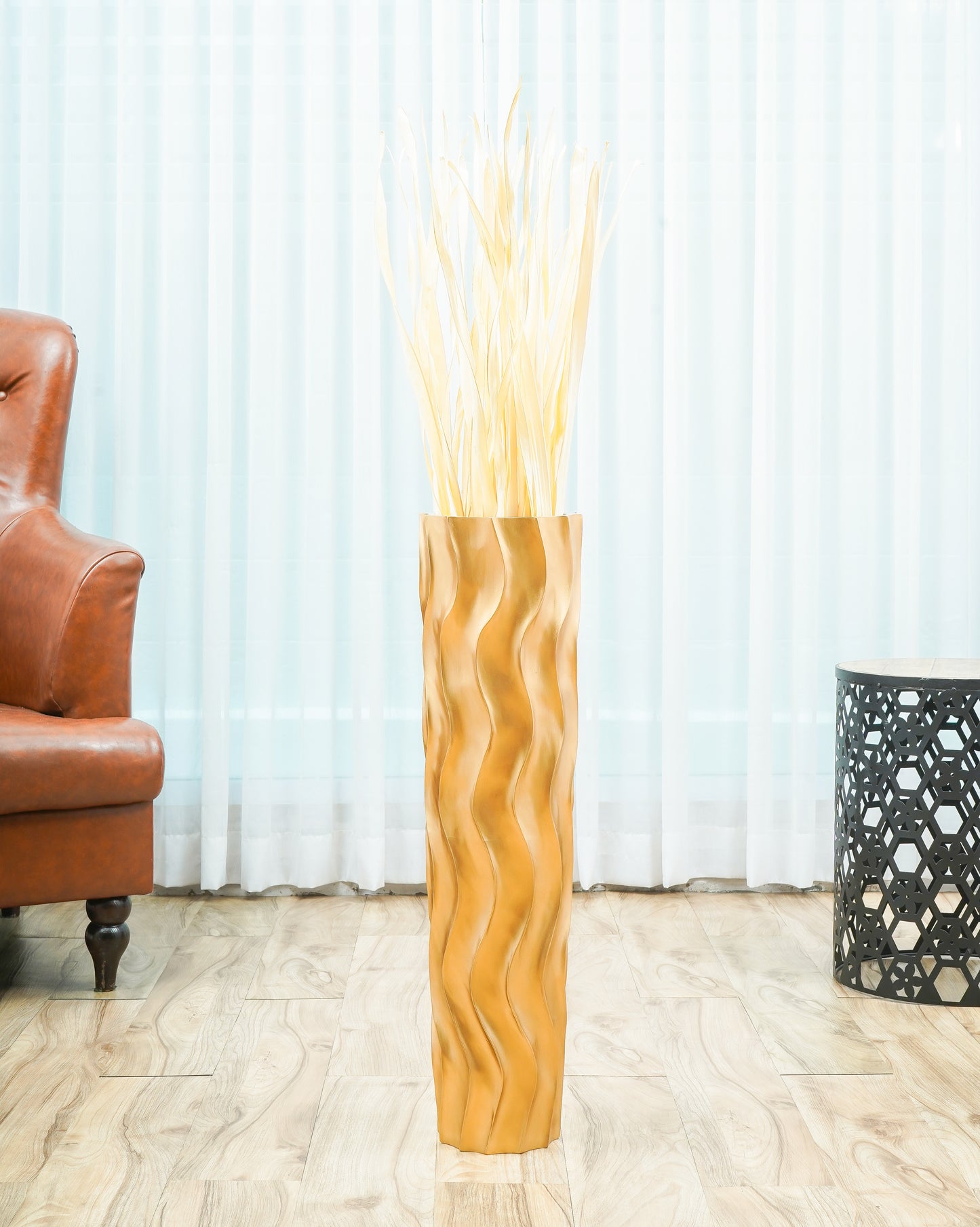 Large Mango Wood Floor Vase – Handcrafted Decorative Highlight from Thailand, gold, 26 inches