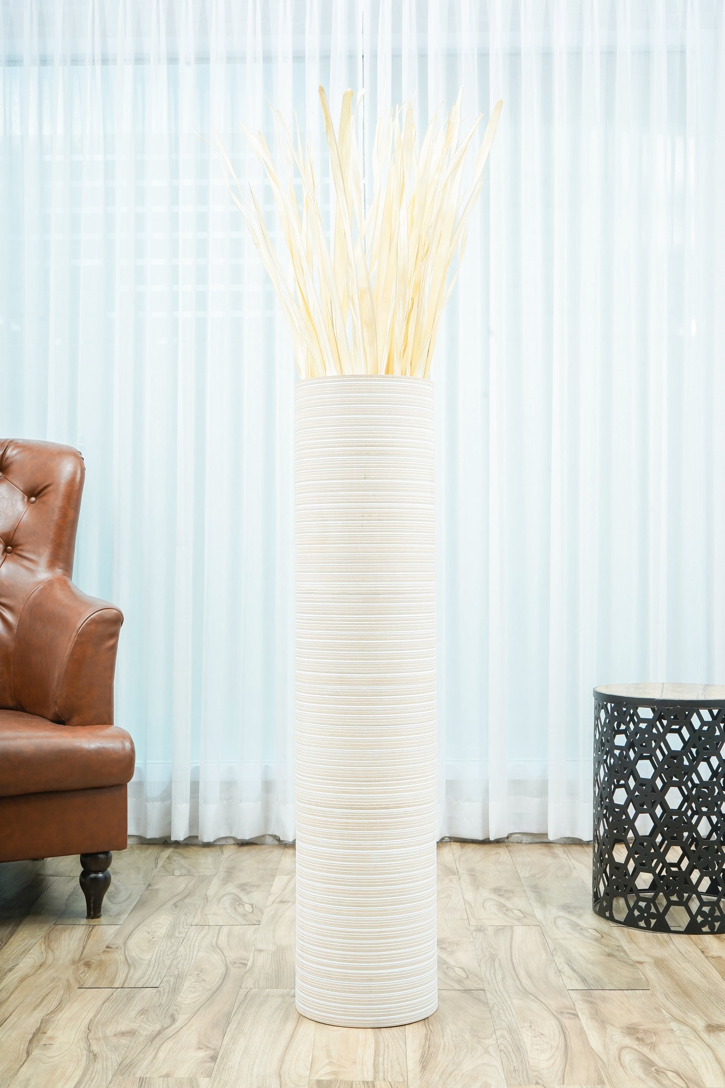 Large Mango Wood Floor Vase – Handcrafted Decorative Highlight from Thailand, white wash, 41 inches