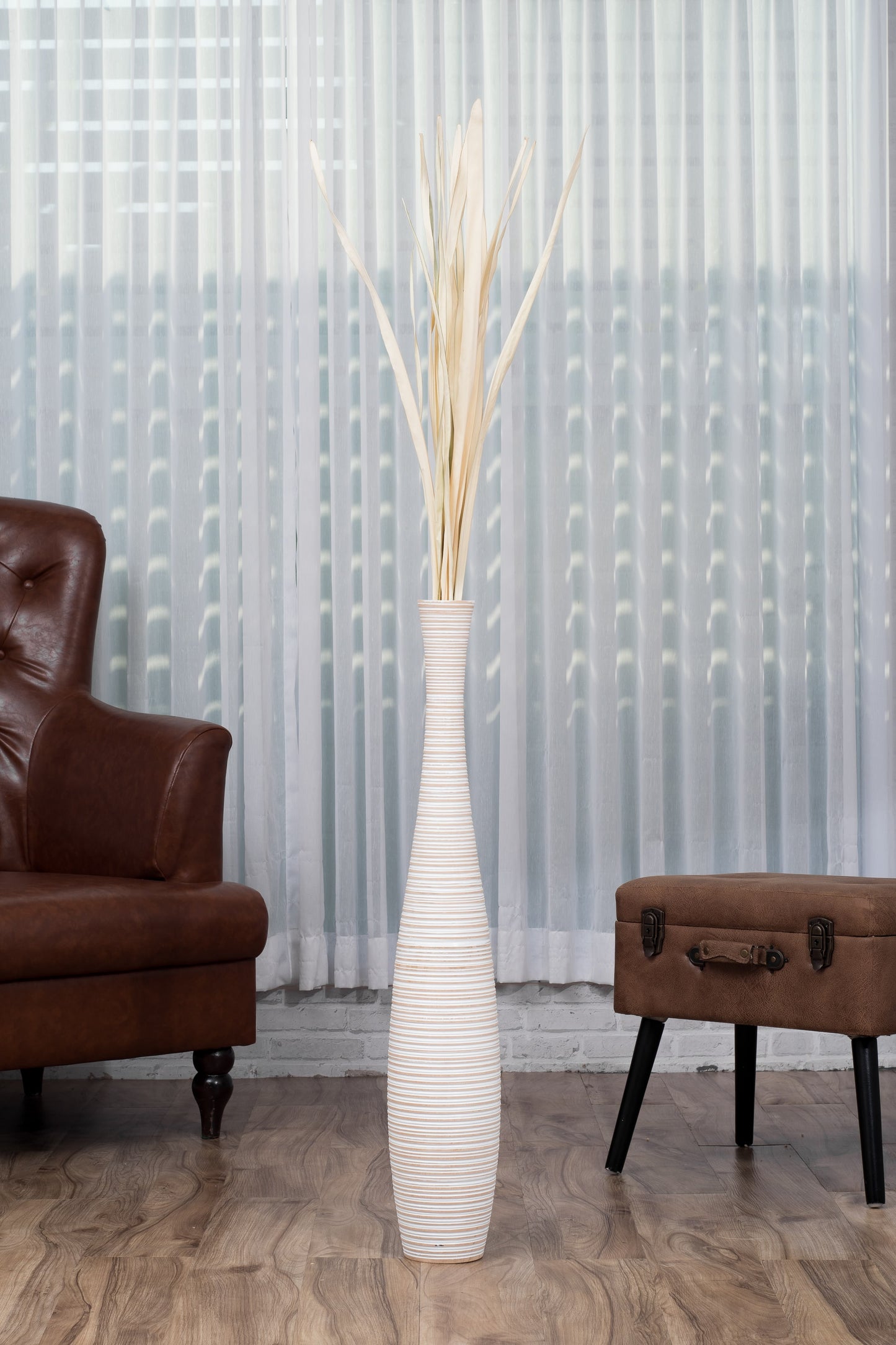 Large Mango Wood Floor Vase – Handcrafted Decorative Highlight from Thailand, white wash, 34 inches