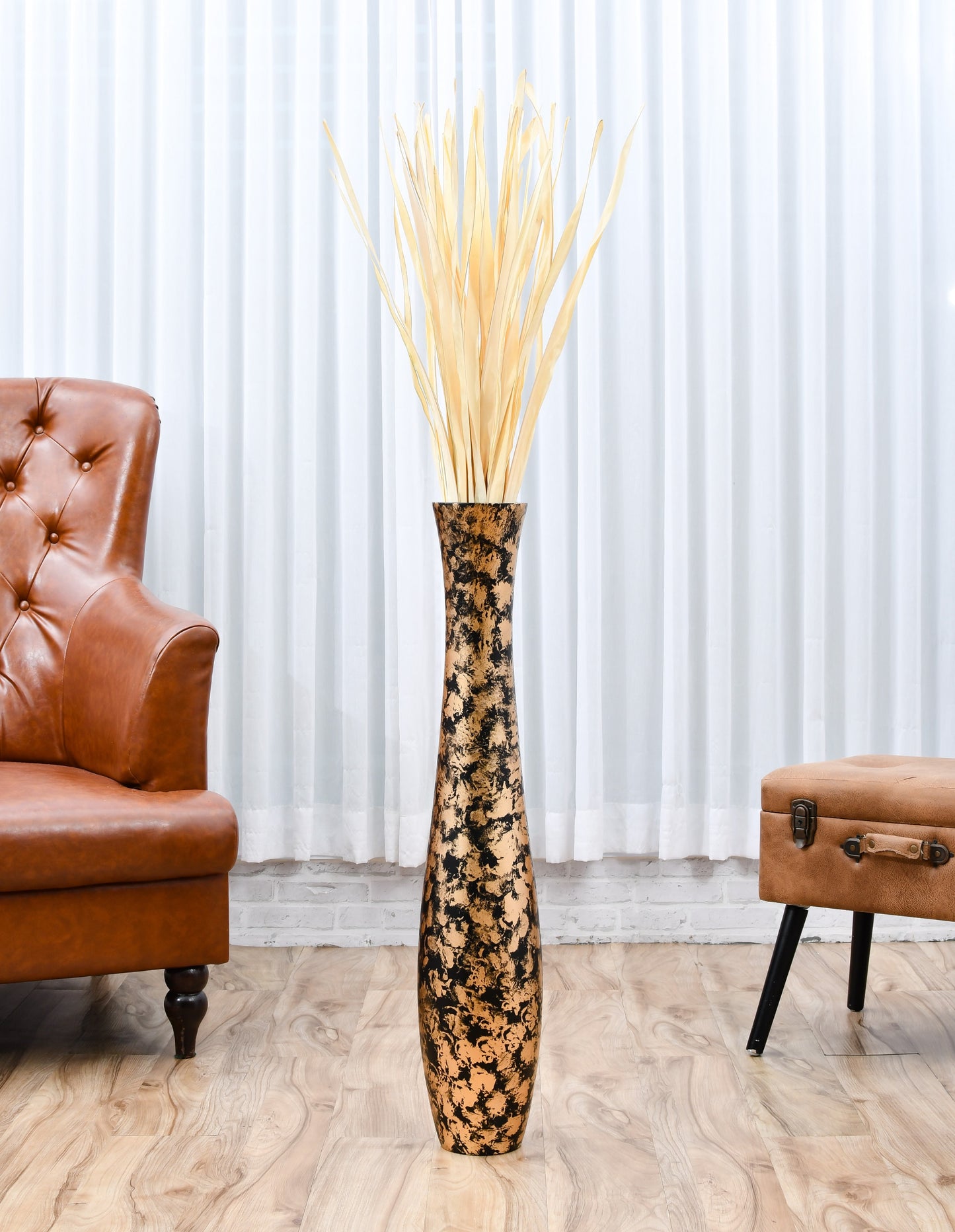 Large Mango Wood Floor Vase – Handcrafted Decorative Highlight from Thailand, gold, black, 34 inches
