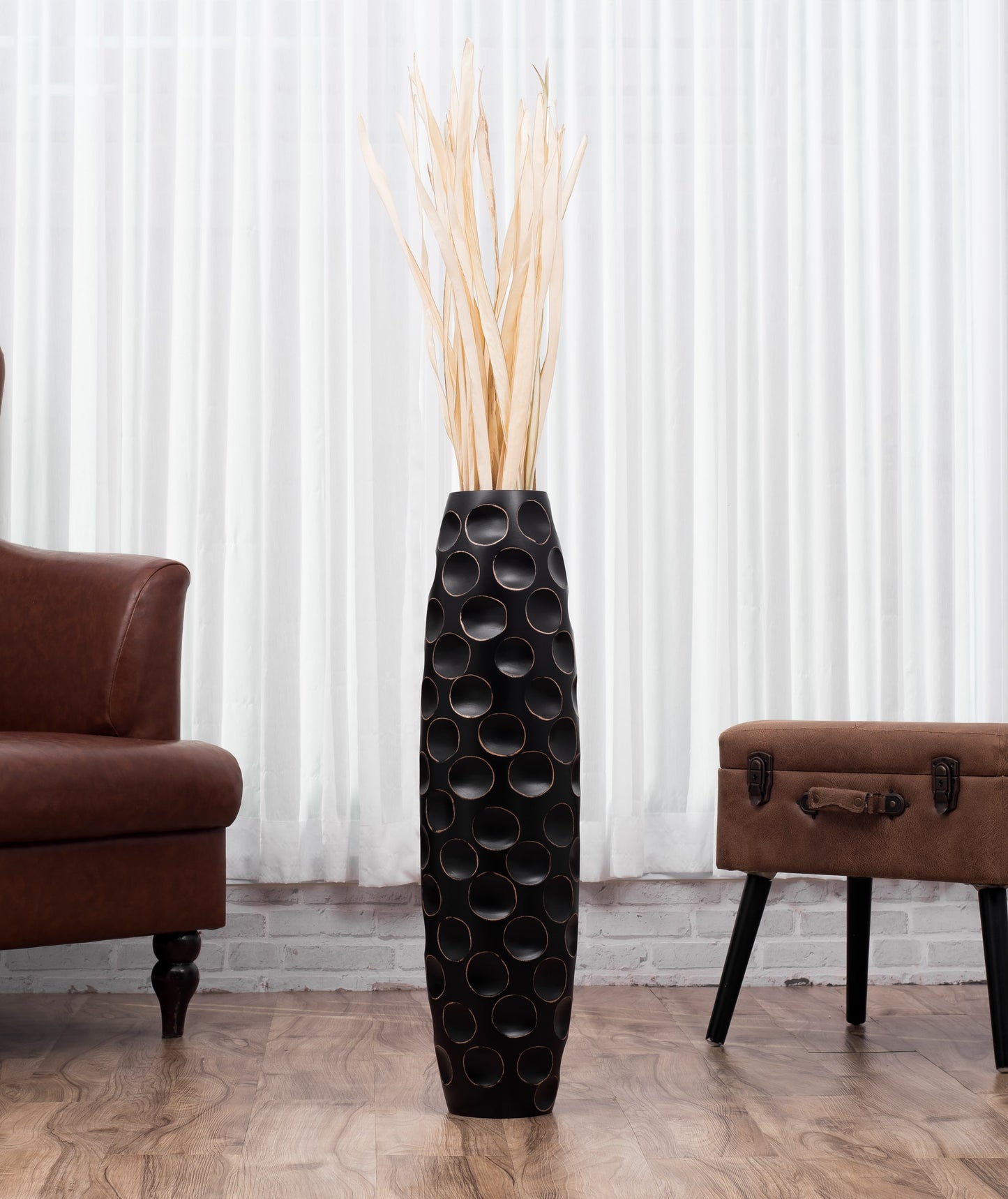 Large Mango Wood Floor Vase – Handcrafted Decorative Highlight from Thailand, black, 26 inches