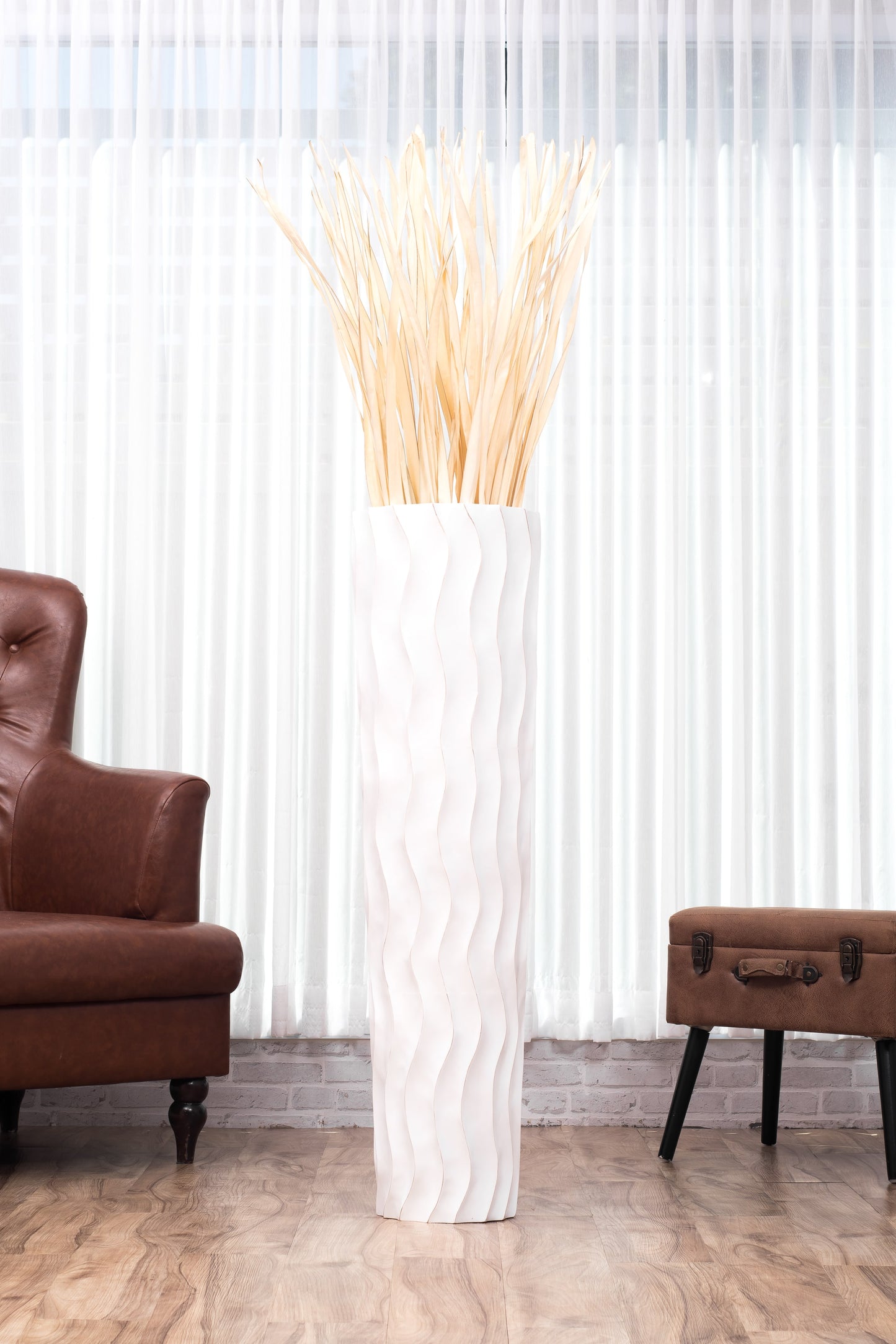 Large Mango Wood Floor Vase – Handcrafted Decorative Highlight from Thailand, white wash, 41 inches