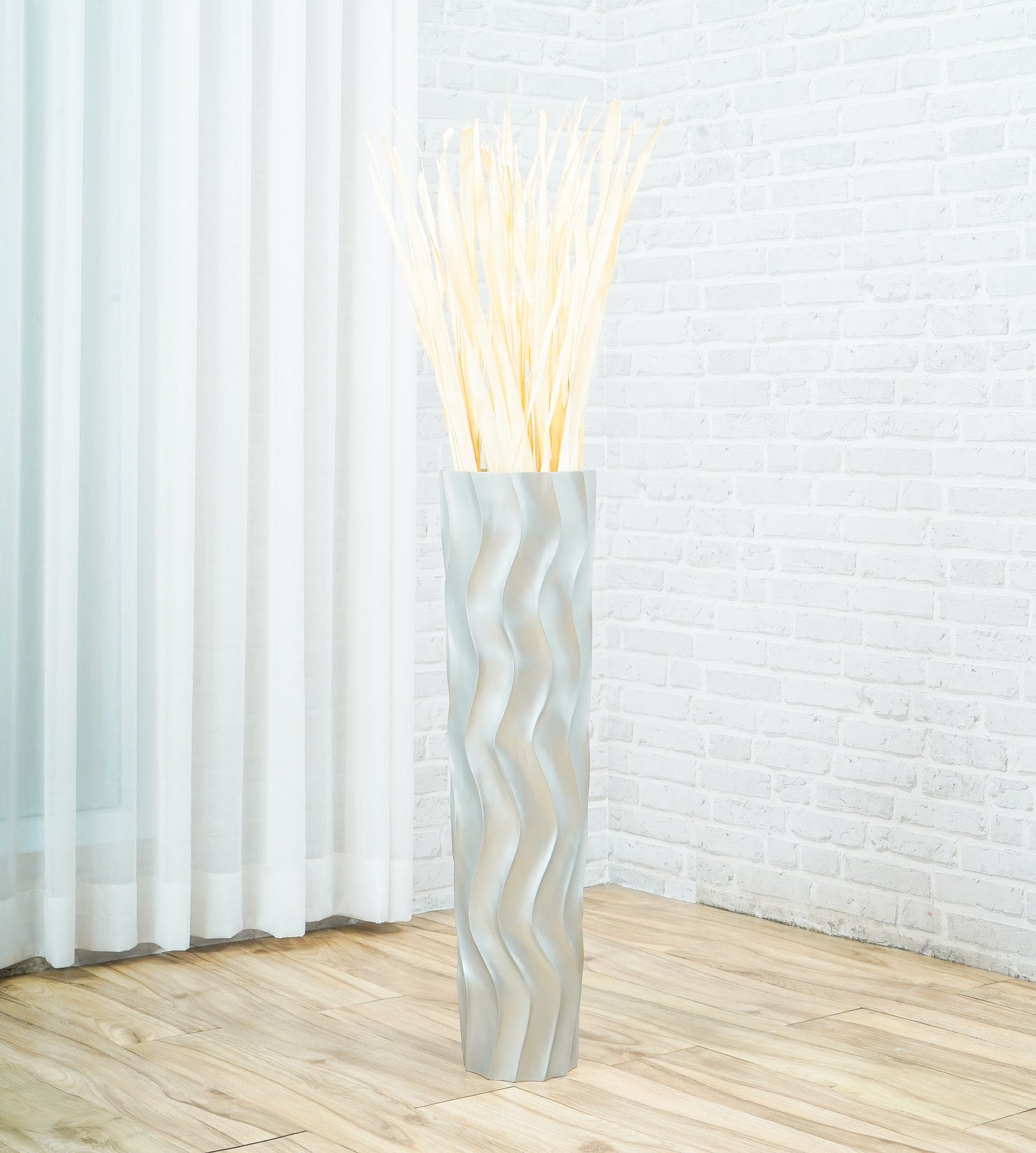 Large Mango Wood Floor Vase – Handcrafted Decorative Highlight from Thailand, silver, 26 inches