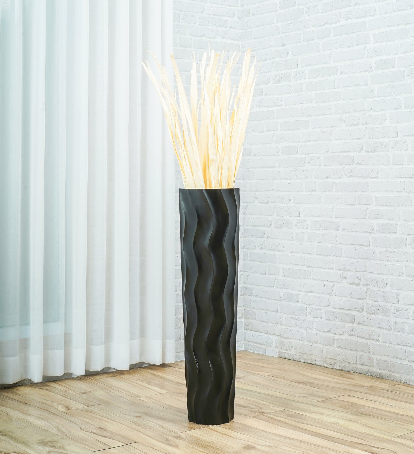 Large Mango Wood Floor Vase – Handcrafted Decorative Highlight from Thailand, black, 26 inches