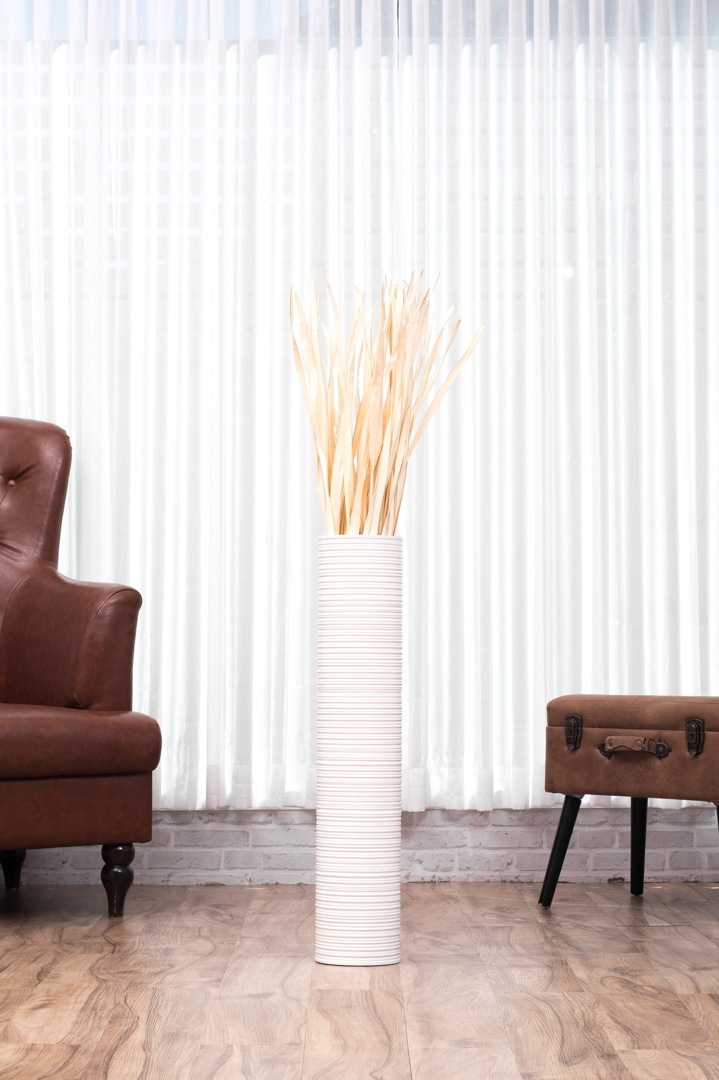 Large Mango Wood Floor Vase – Handcrafted Decorative Highlight from Thailand, white, 26 inches