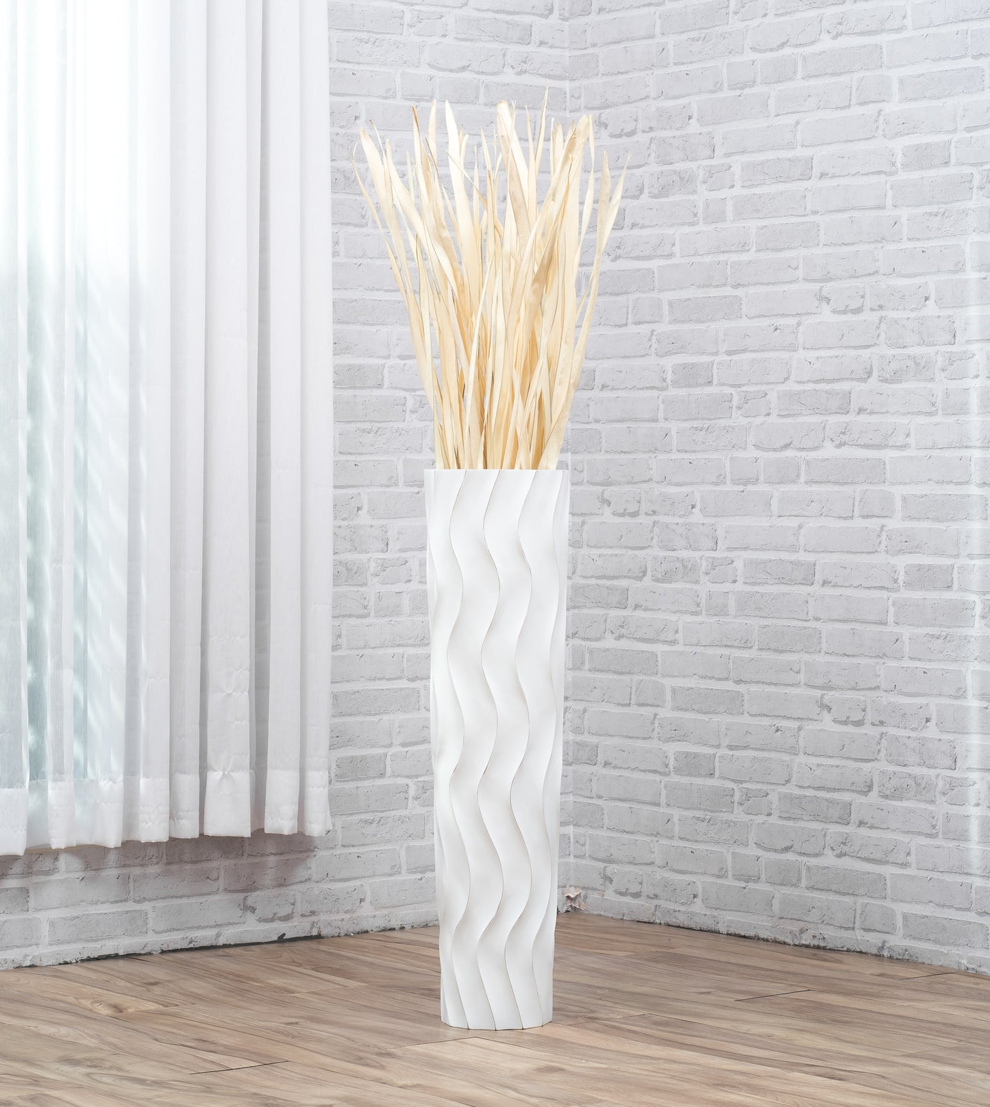 Large Mango Wood Floor Vase – Handcrafted Decorative Highlight from Thailand, white wash, 26 inches