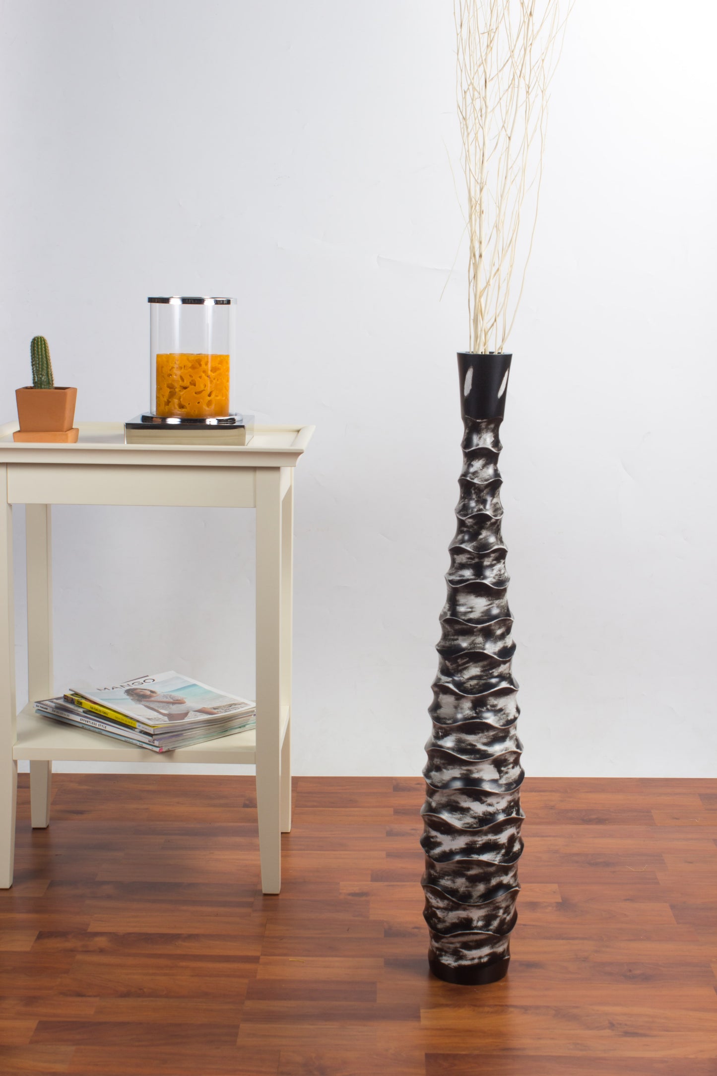 Large Mango Wood Floor Vase – Handcrafted Decorative Highlight from Thailand, black, white, 26 inches