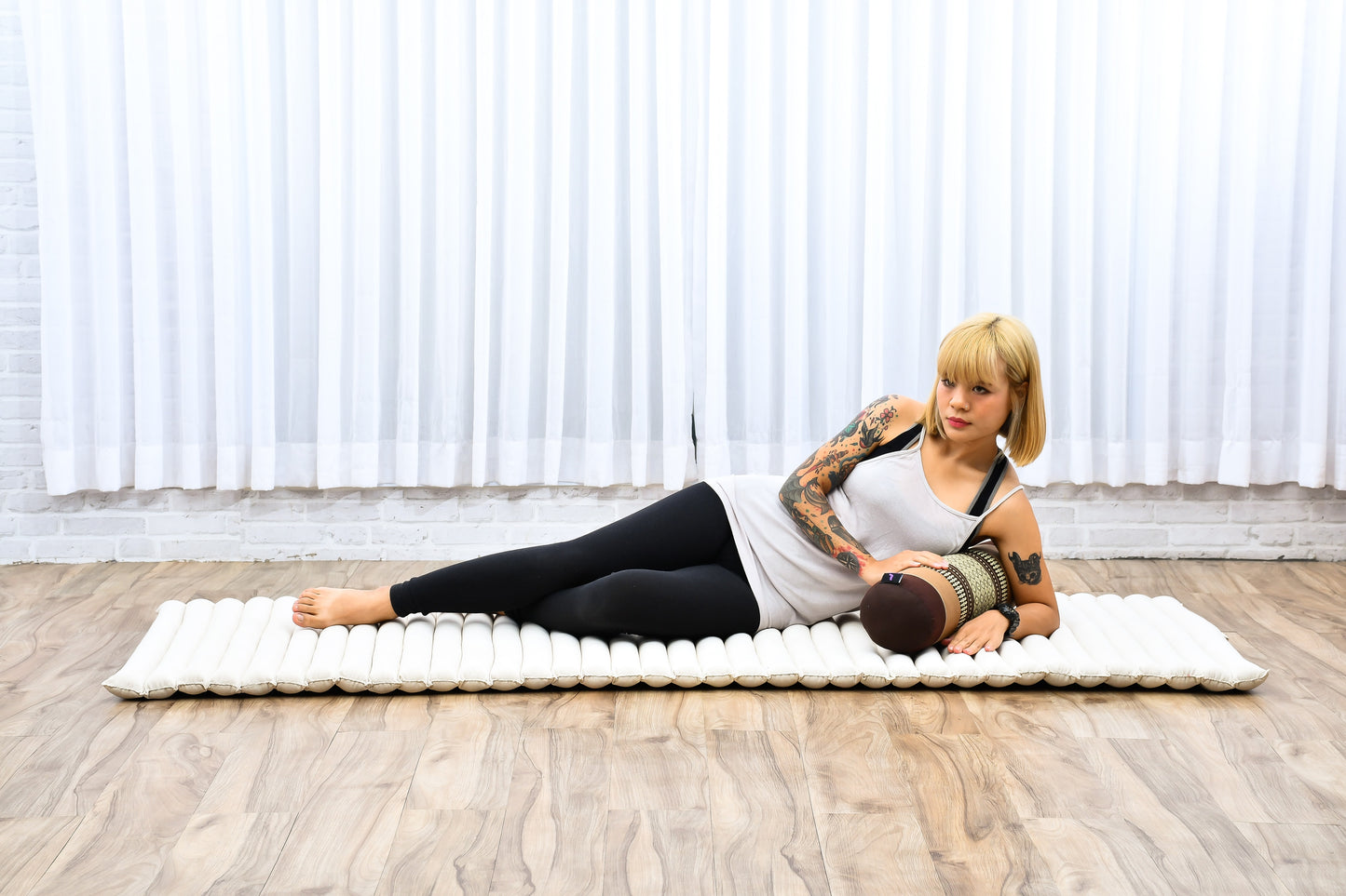 Yoga Roll Cushion – Compact Kapok Bolster & Meditation Pillow with Cotton Cover, Sf10 - Brown