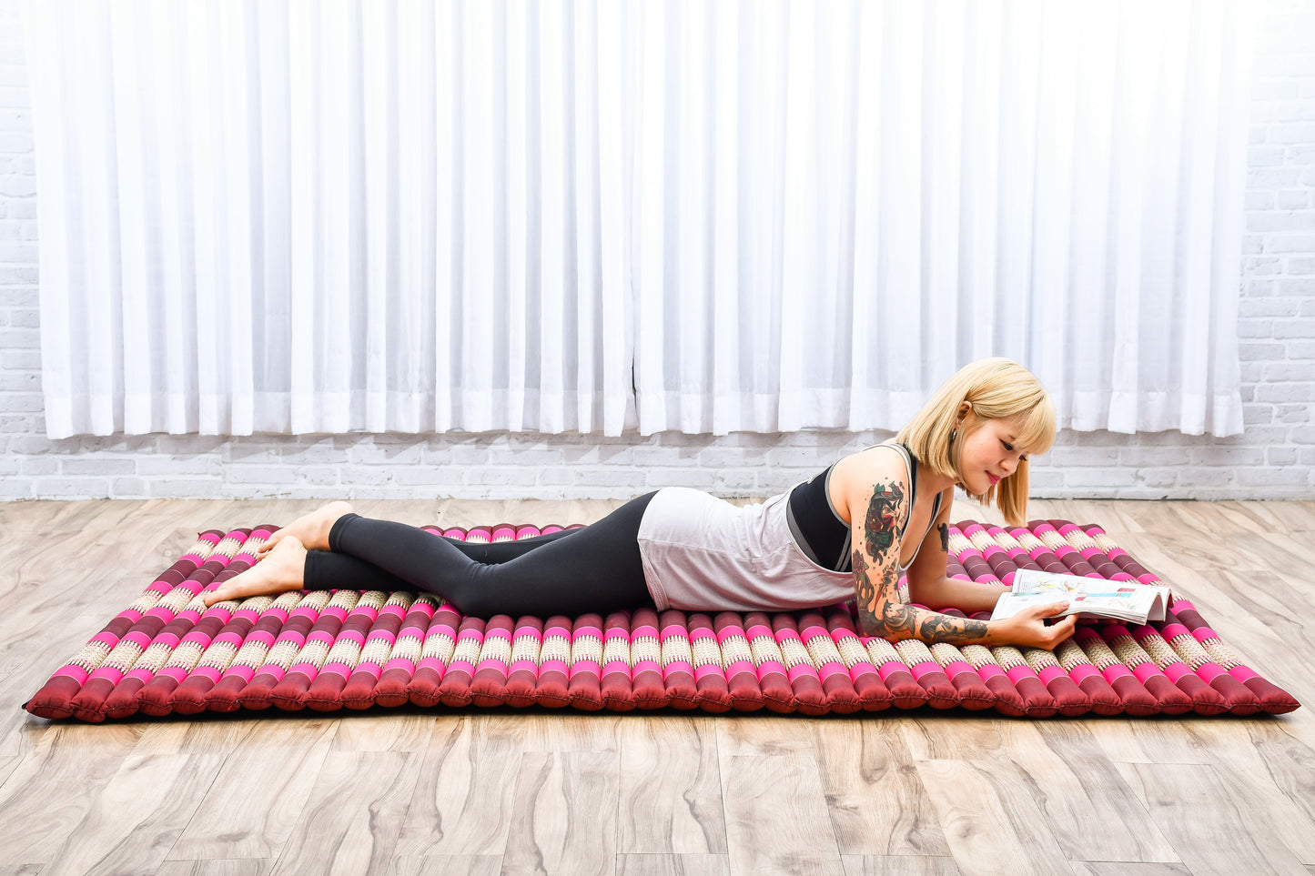 Kapok Roll-Up Mattress – Foldable Sleeping & Relax Mat with Cotton Cover for Home & Outdoor Use, Sf29 - Auburn, Pink, XL: 75x57