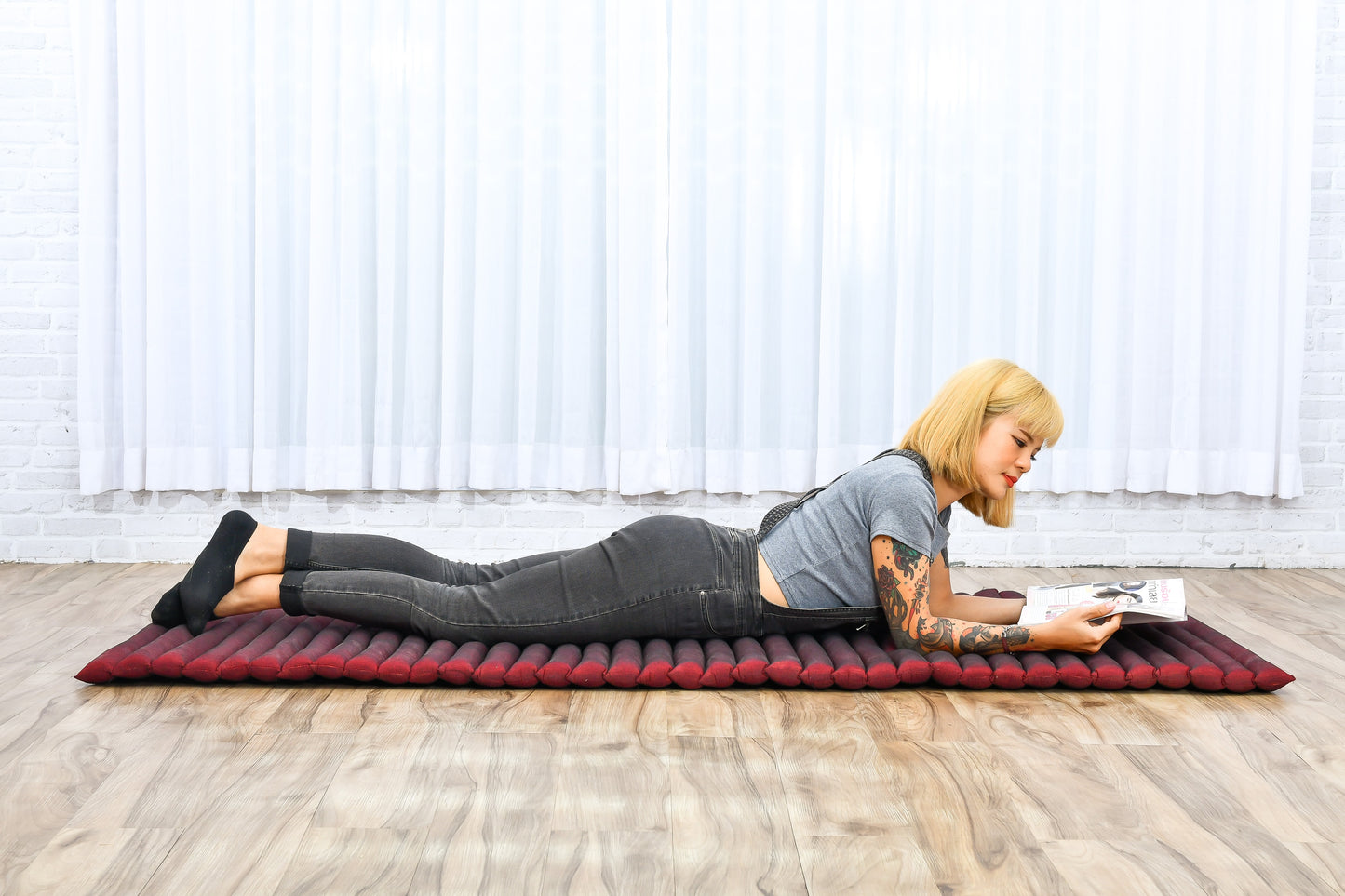 Kapok Roll-Up Mattress – Foldable Sleeping & Relax Mat with Cotton Cover for Home & Outdoor Use, Cl24 - Red, M: 75x28