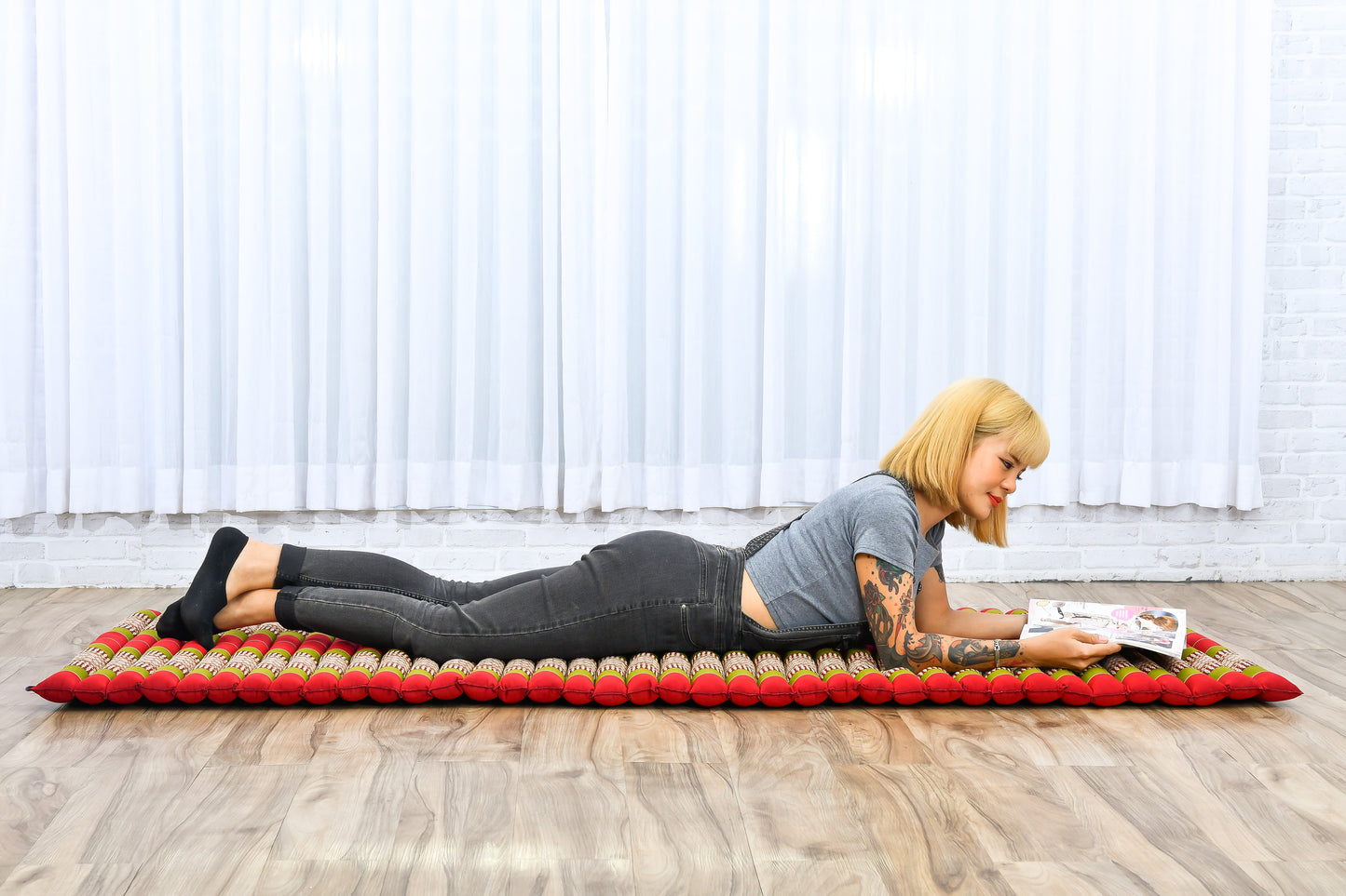 Kapok Roll-Up Mattress – Foldable Sleeping & Relax Mat with Cotton Cover for Home & Outdoor Use, Sf11 - Red, Green, M: 75x28