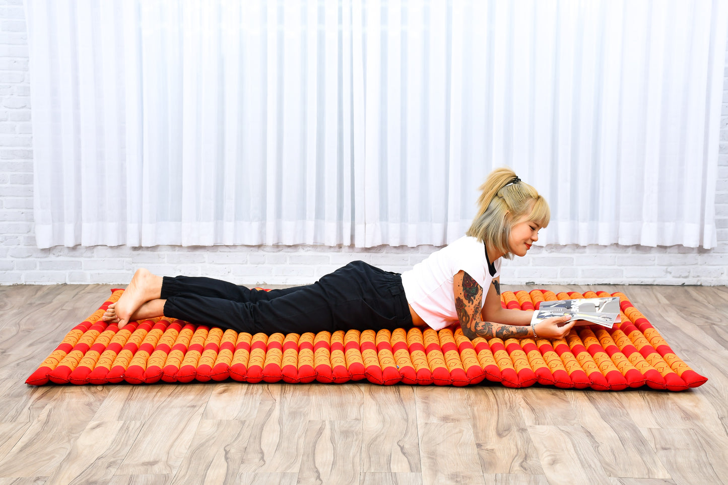 Kapok Roll-Up Mattress – Foldable Sleeping & Relax Mat with Cotton Cover for Home & Outdoor Use, Sf02 - Orange, XL: 75x57
