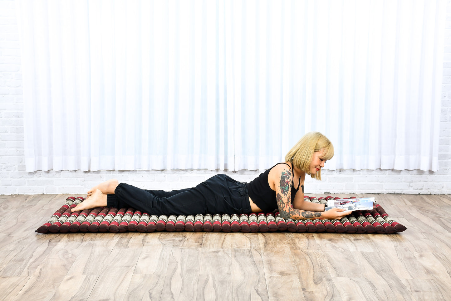 Kapok Roll-Up Mattress – Foldable Sleeping & Relax Mat with Cotton Cover for Home & Outdoor Use, Sf19 - Red, Brown, L: 75x39