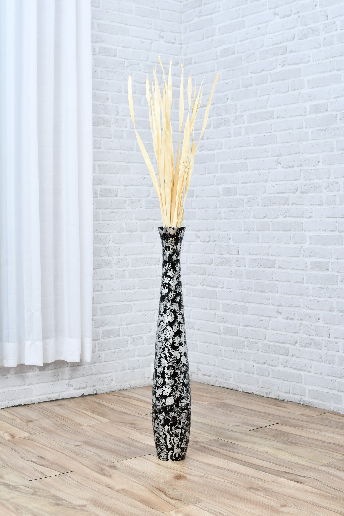 Large Mango Wood Floor Vase – Handcrafted Decorative Highlight from Thailand, silver, black, 26 inches