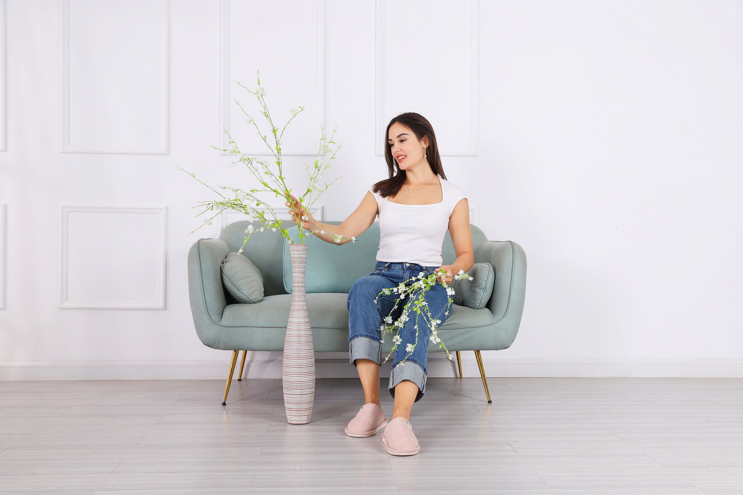 Large Resin Floor Vase – Stylish Waterproof Vase for Fresh & Dried Flowers, white wash, 26 inches