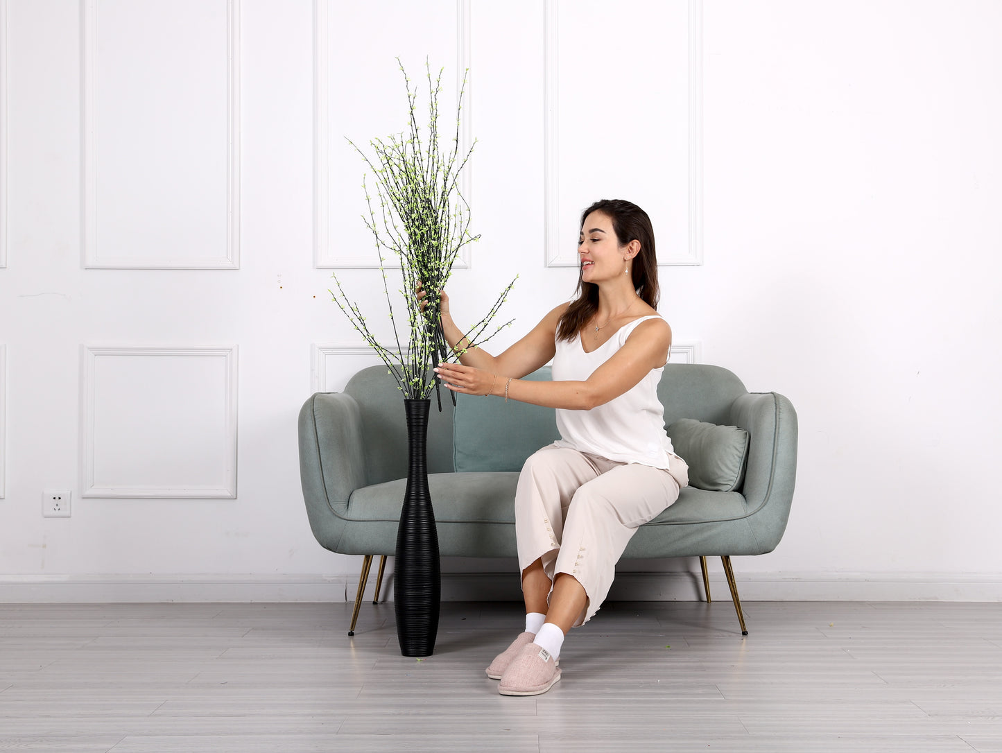 Large Resin Floor Vase – Stylish Waterproof Vase for Fresh & Dried Flowers, black, 26 inches