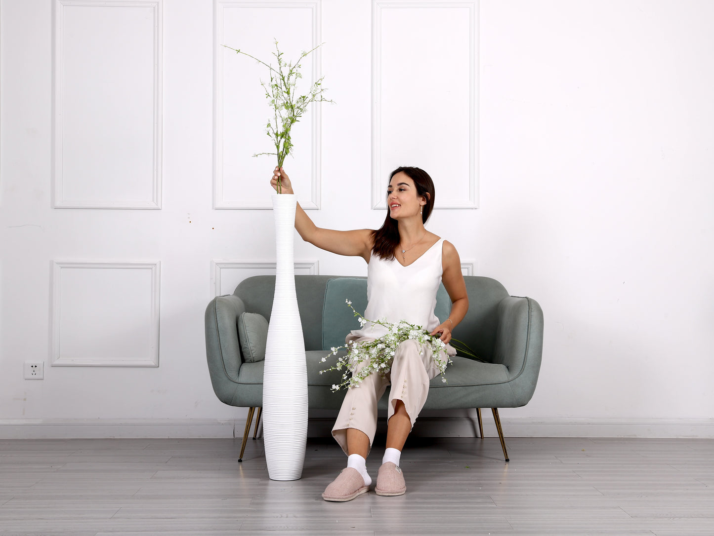 Large Resin Floor Vase – Stylish Waterproof Vase for Fresh & Dried Flowers, white, 41 inches