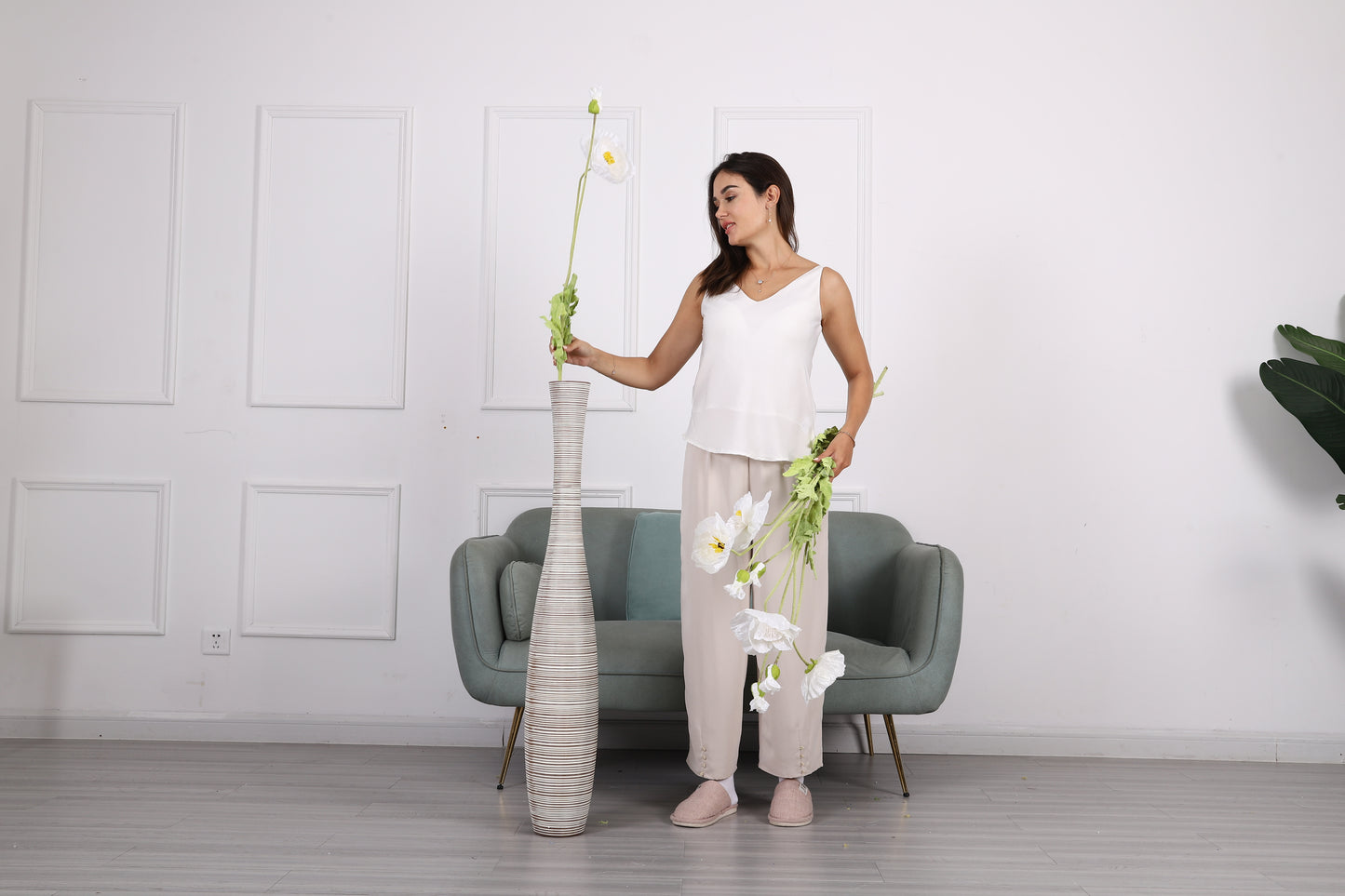 Large Resin Floor Vase – Stylish Waterproof Vase for Fresh & Dried Flowers, white wash, 41 inches