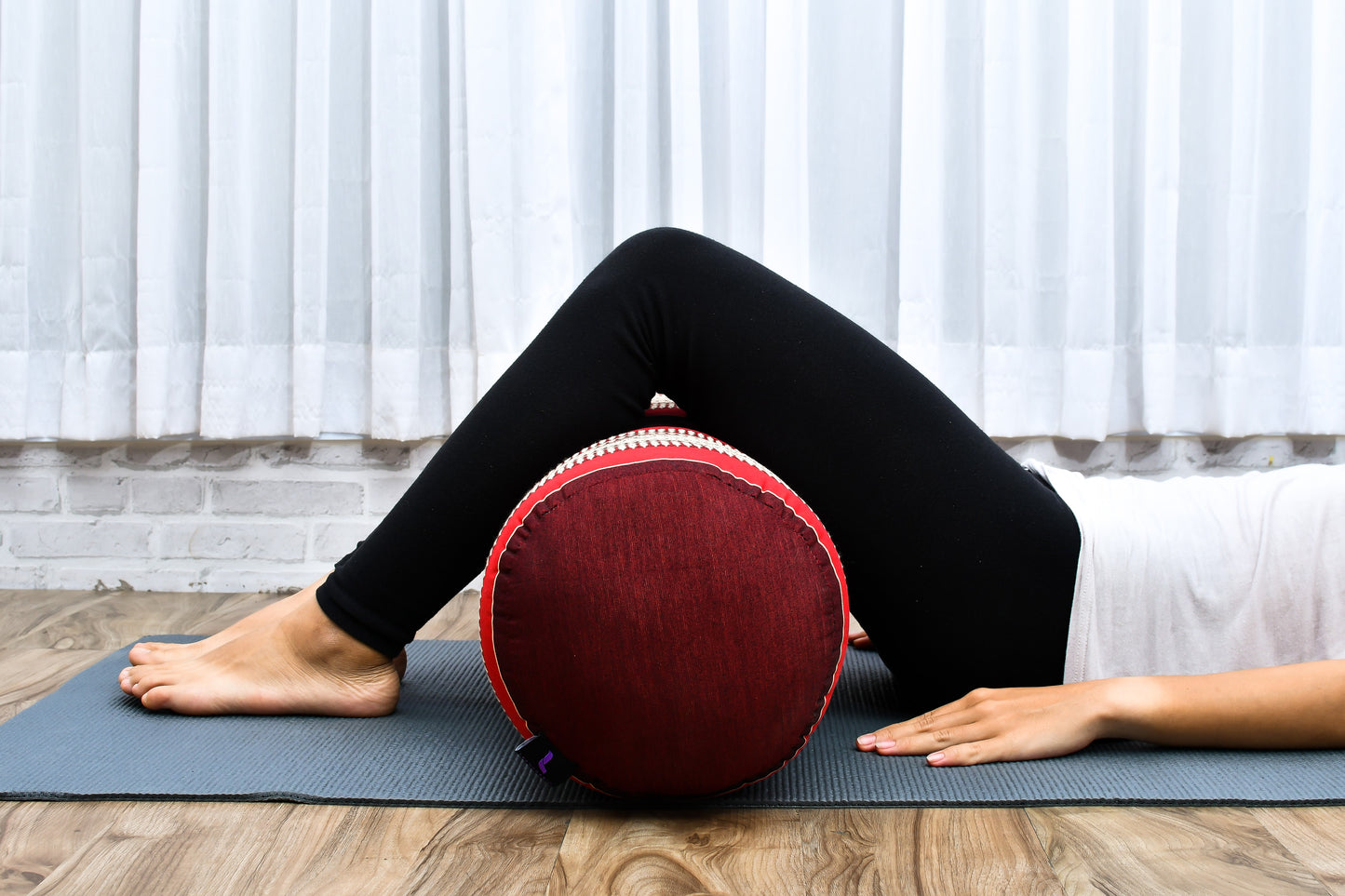 Large Yoga Bolster – Kapok-Filled Meditation Cushion with Cotton Cover, Sf24 - Red, Brown
