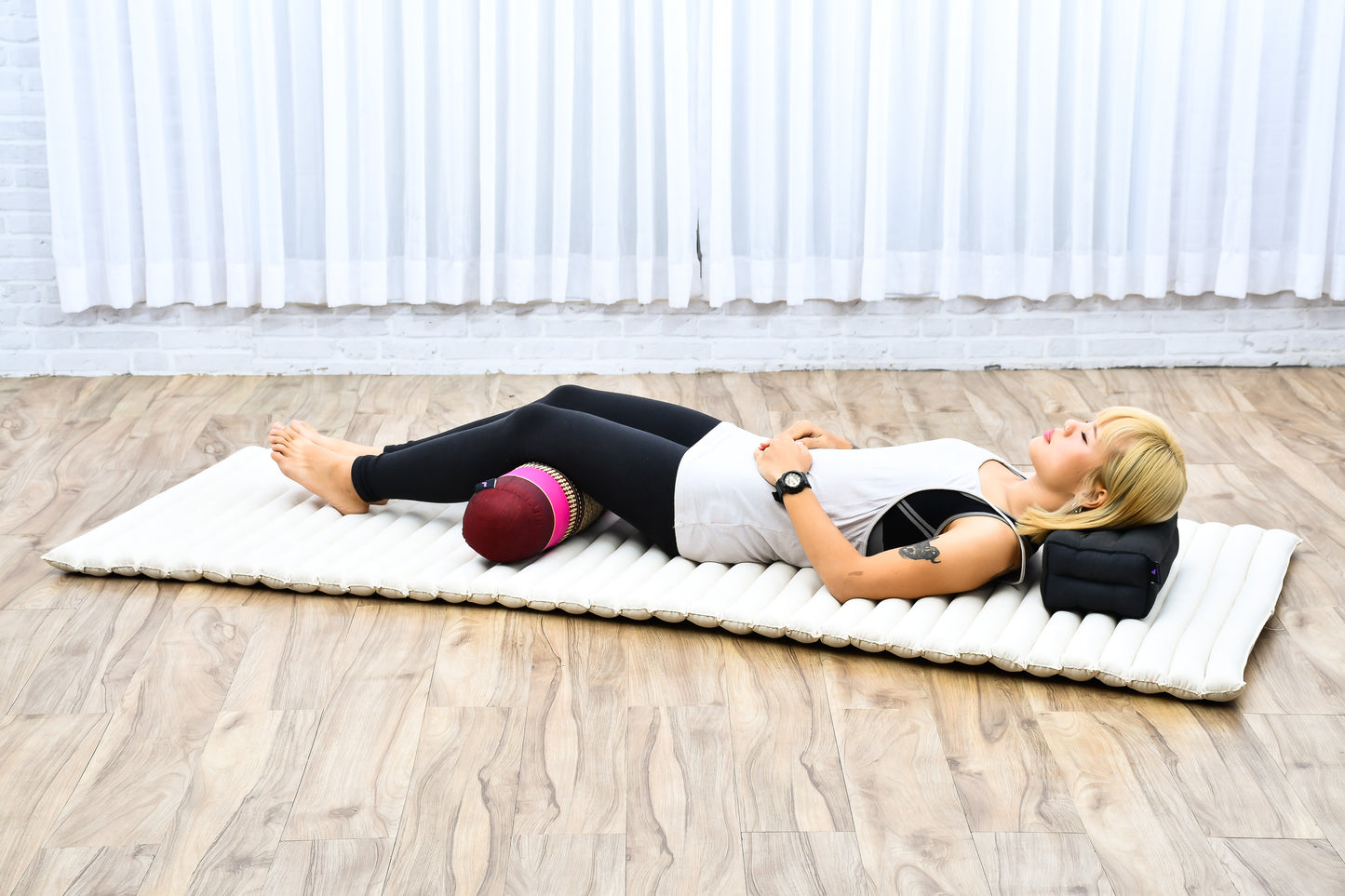 Yoga Roll Cushion – Compact Kapok Bolster & Meditation Pillow with Cotton Cover, Sf29 - Auburn, Pink