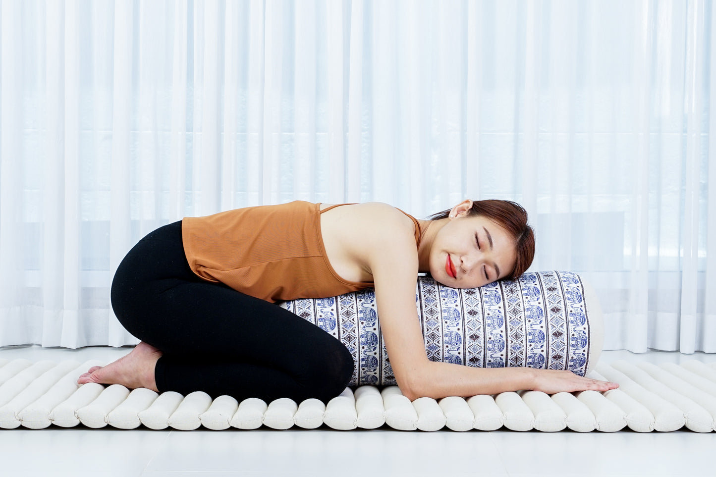 Large Yoga Bolster – Kapok-Filled Meditation Cushion with Cotton Cover, El1 - Blue