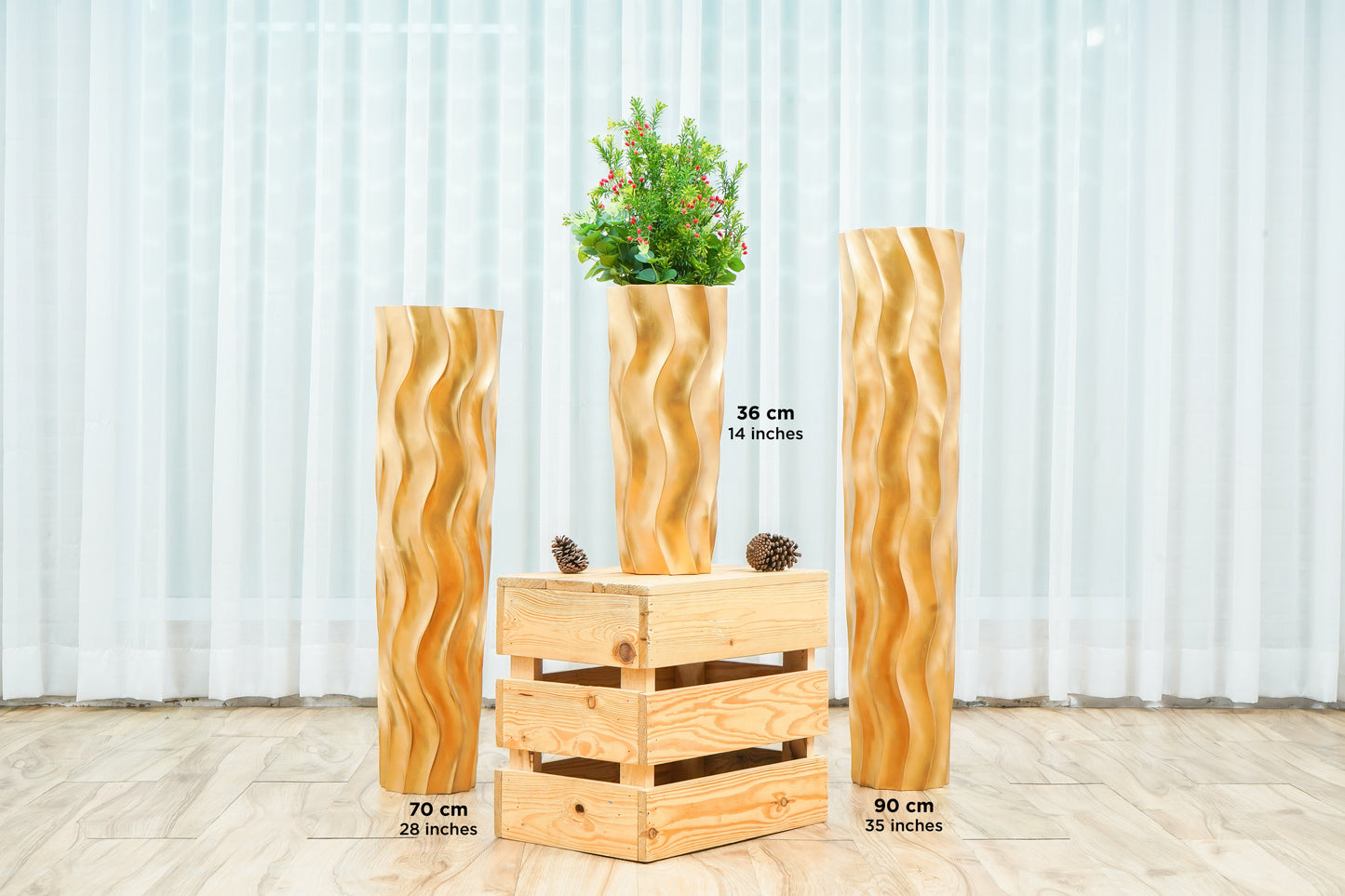 Large Mango Wood Floor Vase – Handcrafted Decorative Highlight from Thailand, gold, 26 inches