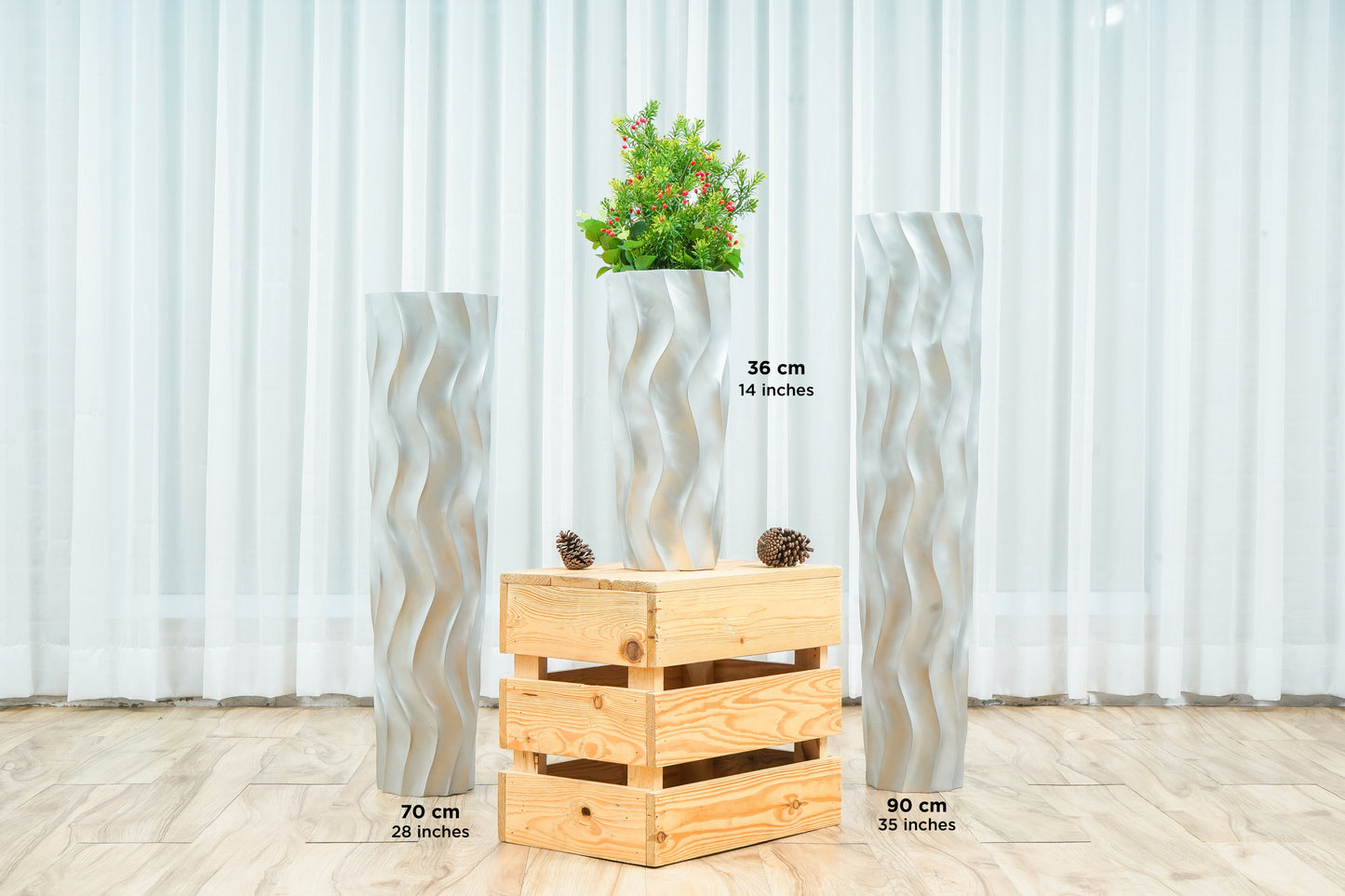 Large Mango Wood Floor Vase – Handcrafted Decorative Highlight from Thailand, silver, 26 inches