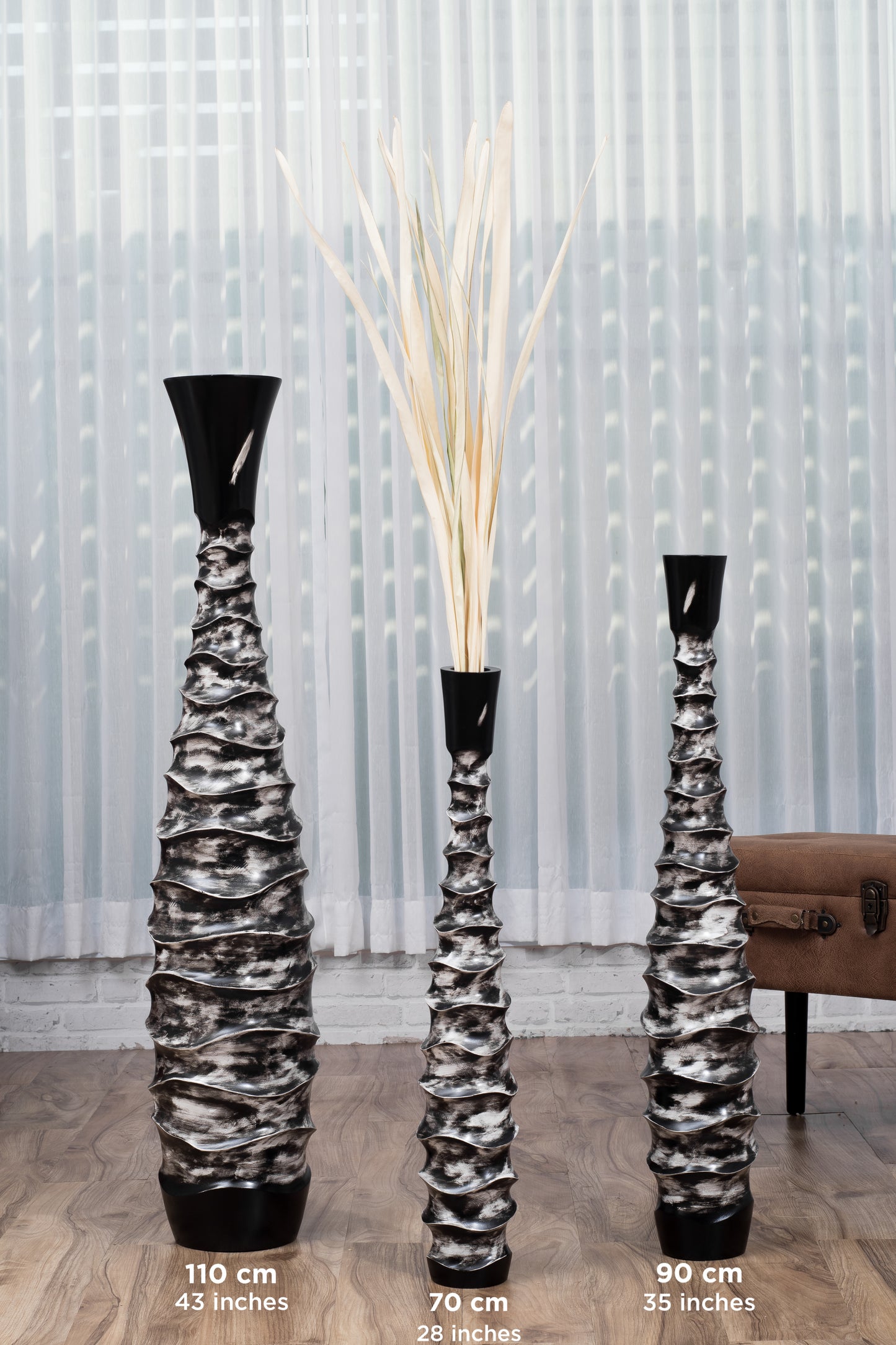 Large Mango Wood Floor Vase – Handcrafted Decorative Highlight from Thailand, black, white, 26 inches