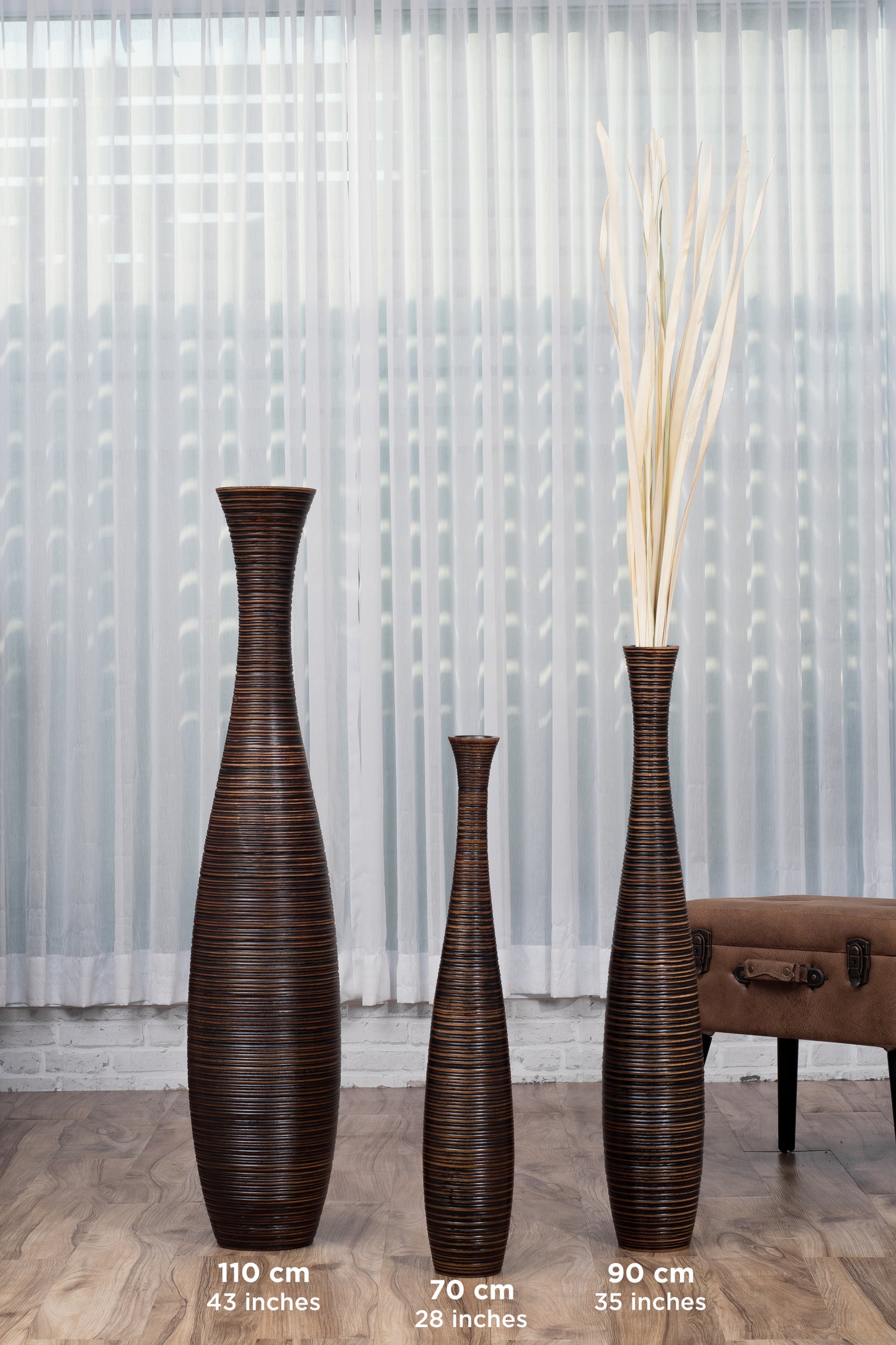 Large Mango Wood Floor Vase – Handcrafted Decorative Highlight from Thailand, brown, 34 inches