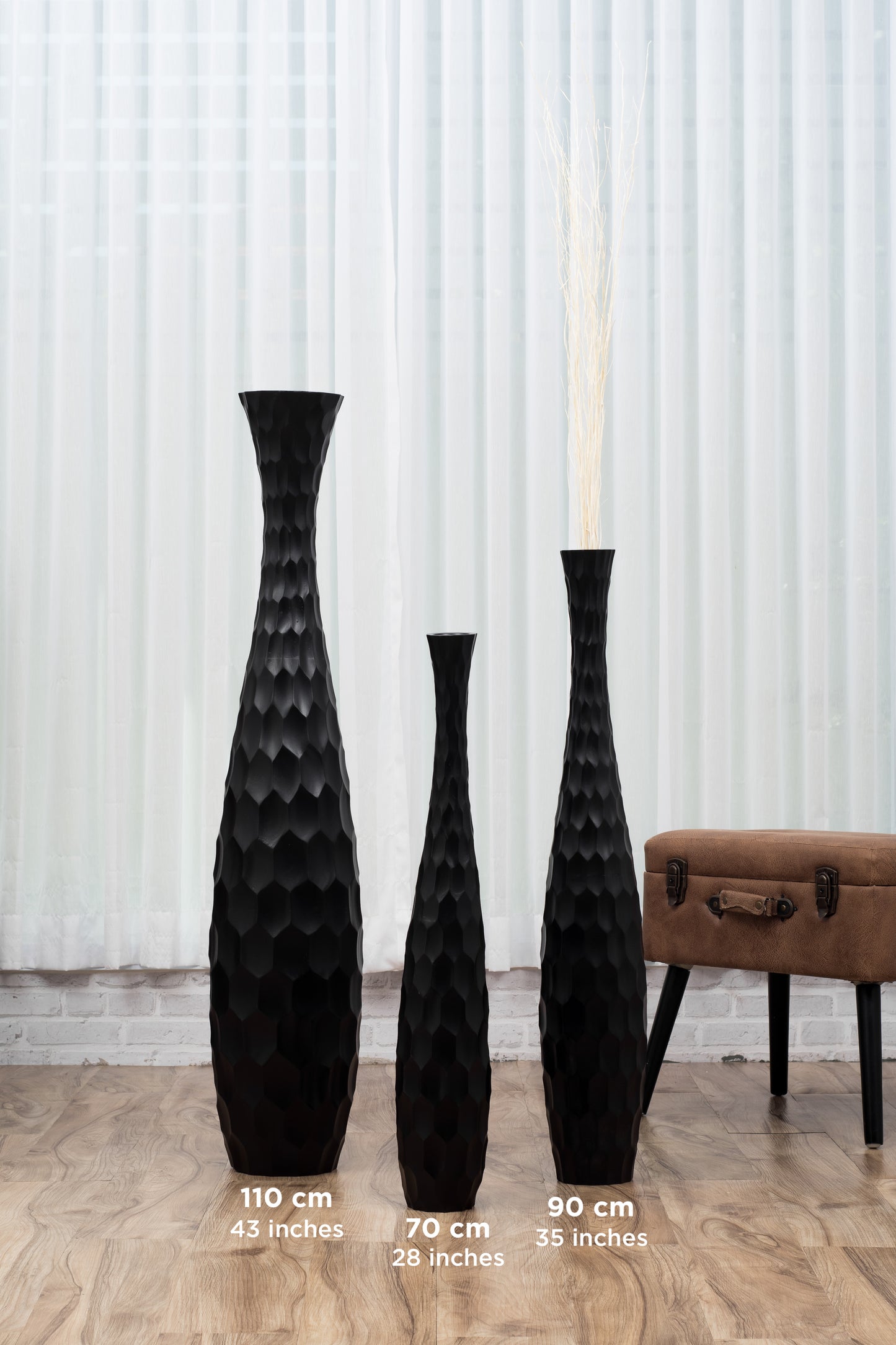 Large Mango Wood Floor Vase – Handcrafted Decorative Highlight from Thailand, black, 34 inches
