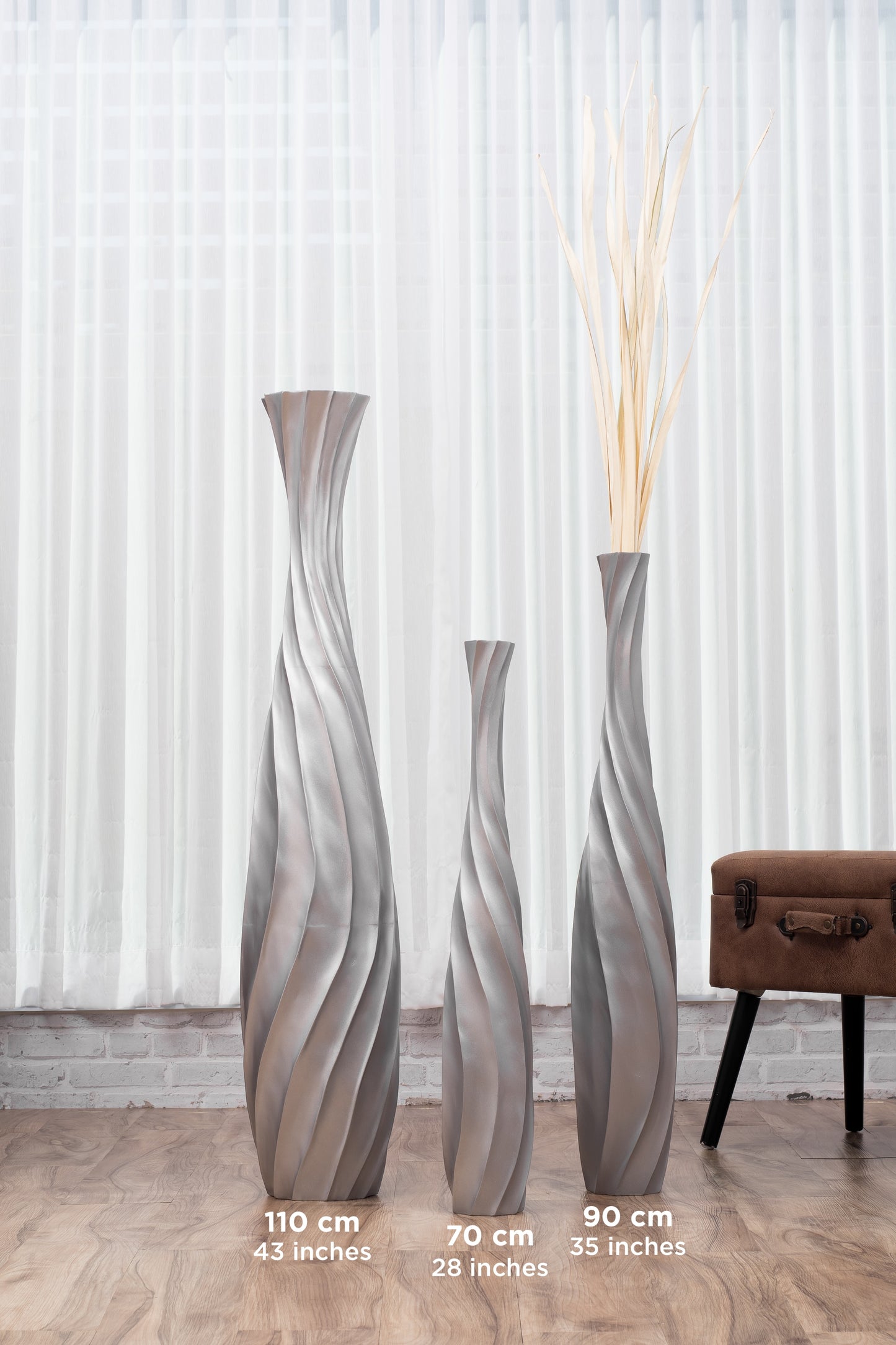 Large Mango Wood Floor Vase – Handcrafted Decorative Highlight from Thailand, silver, 26 inches