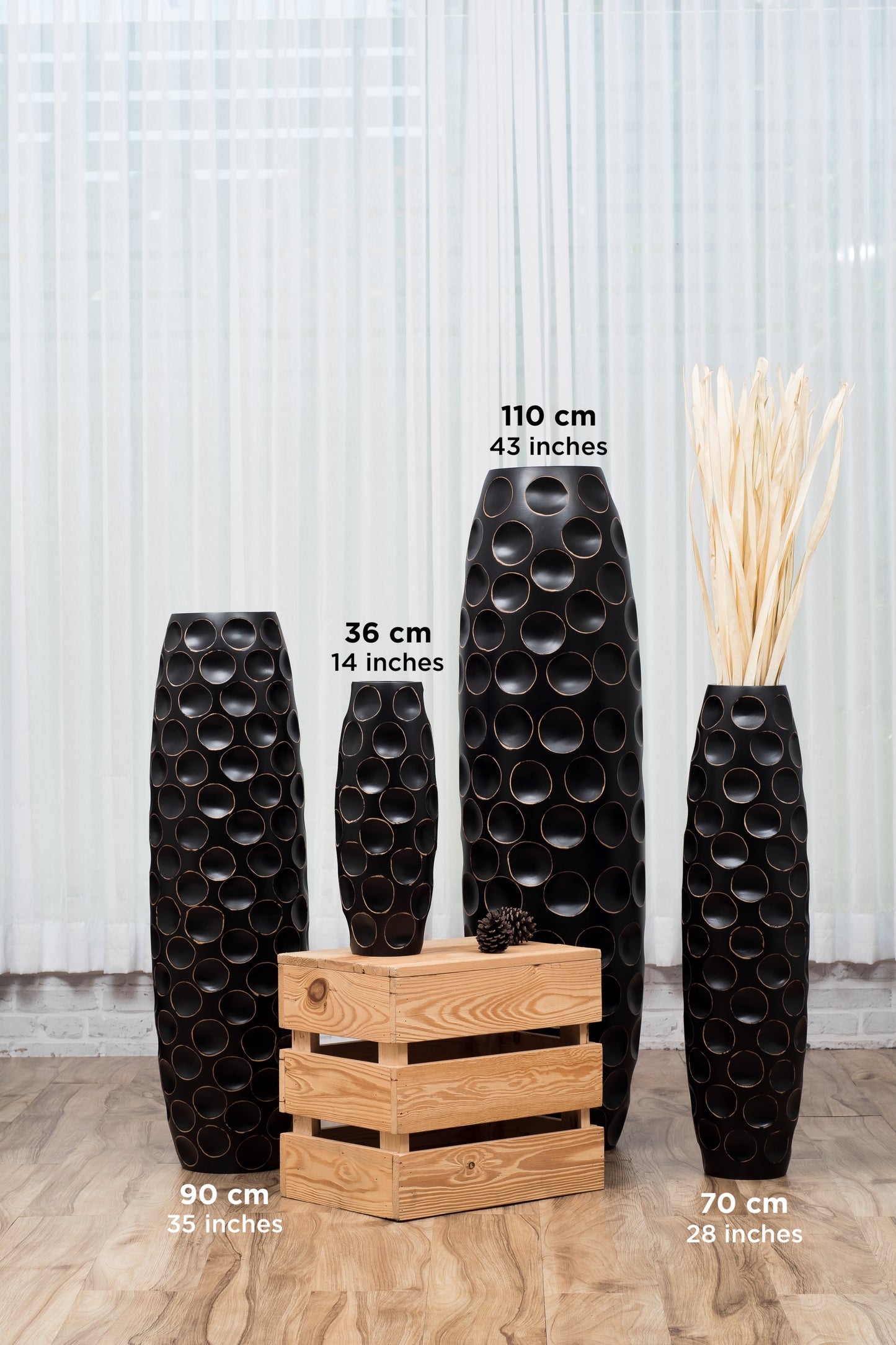 Large Mango Wood Floor Vase – Handcrafted Decorative Highlight from Thailand, black, 26 inches