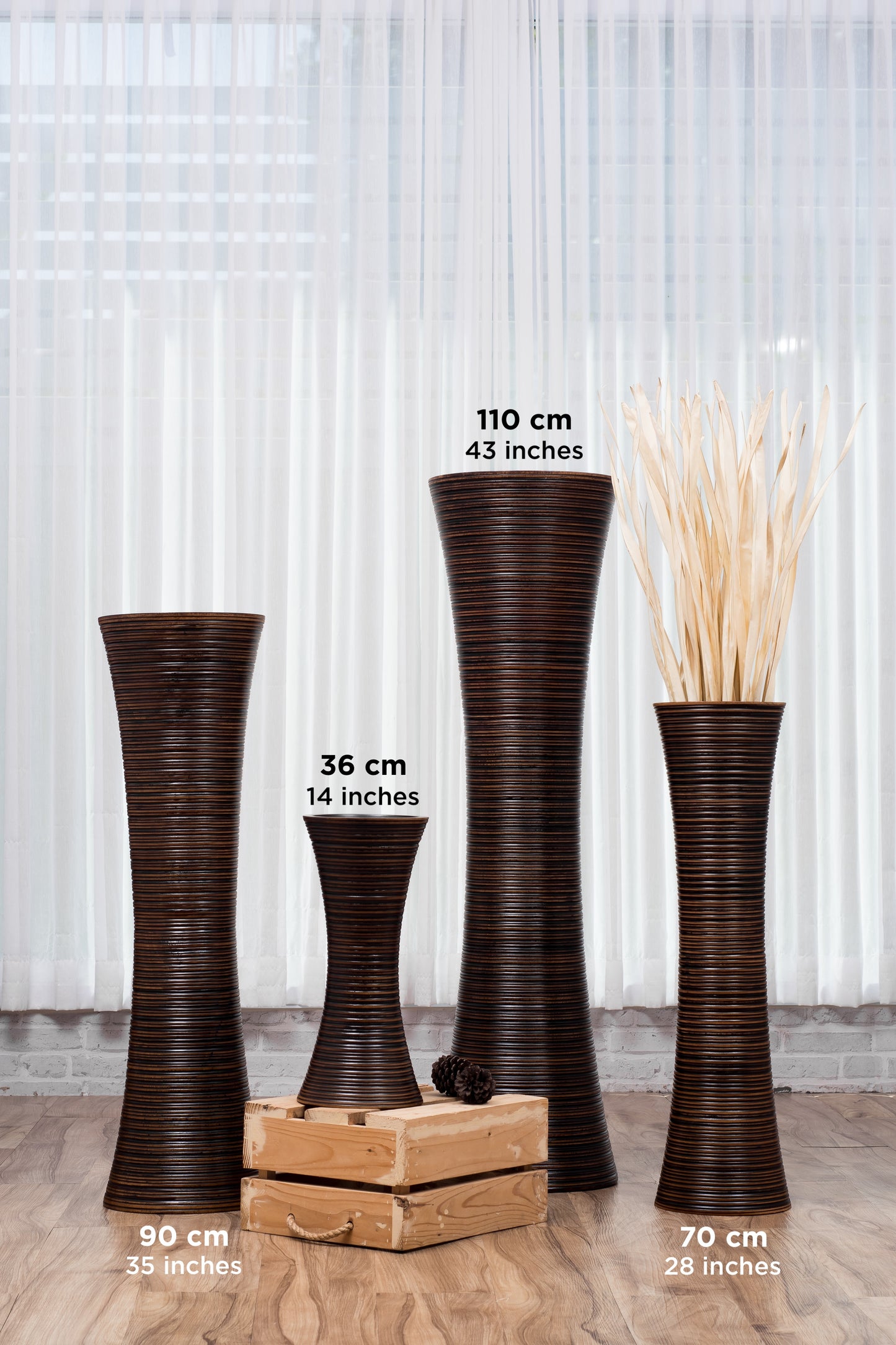 Large Mango Wood Floor Vase – Handcrafted Decorative Highlight from Thailand, brown, 26 inches