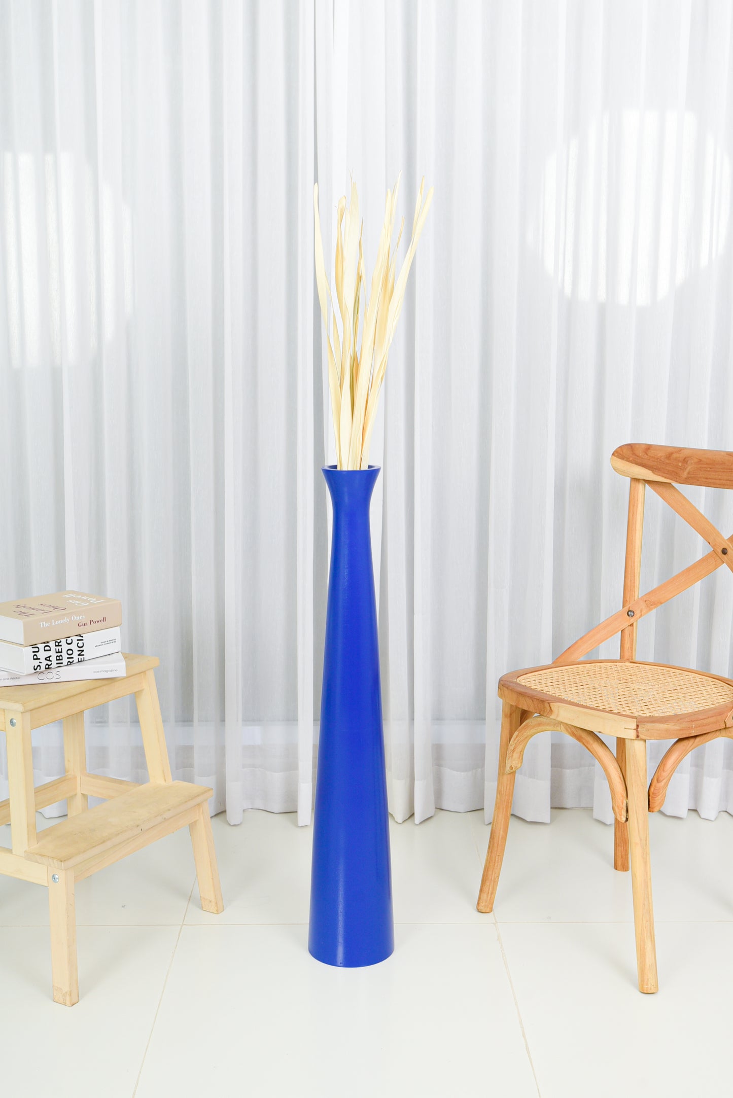 Large Mango Wood Floor Vase – Handcrafted Decorative Highlight from Thailand, blue, 34 inches
