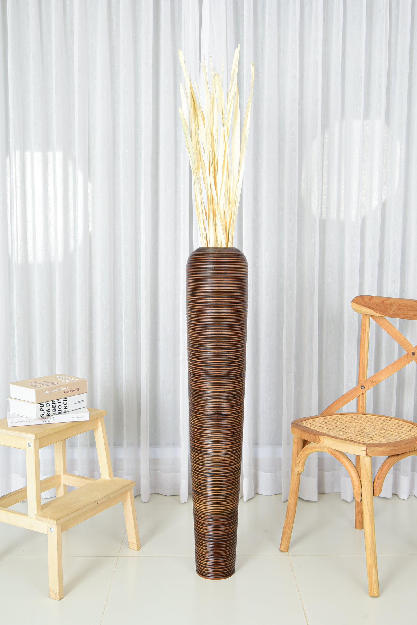 Large Mango Wood Floor Vase – Handcrafted Decorative Highlight from Thailand, brown, 41 inches