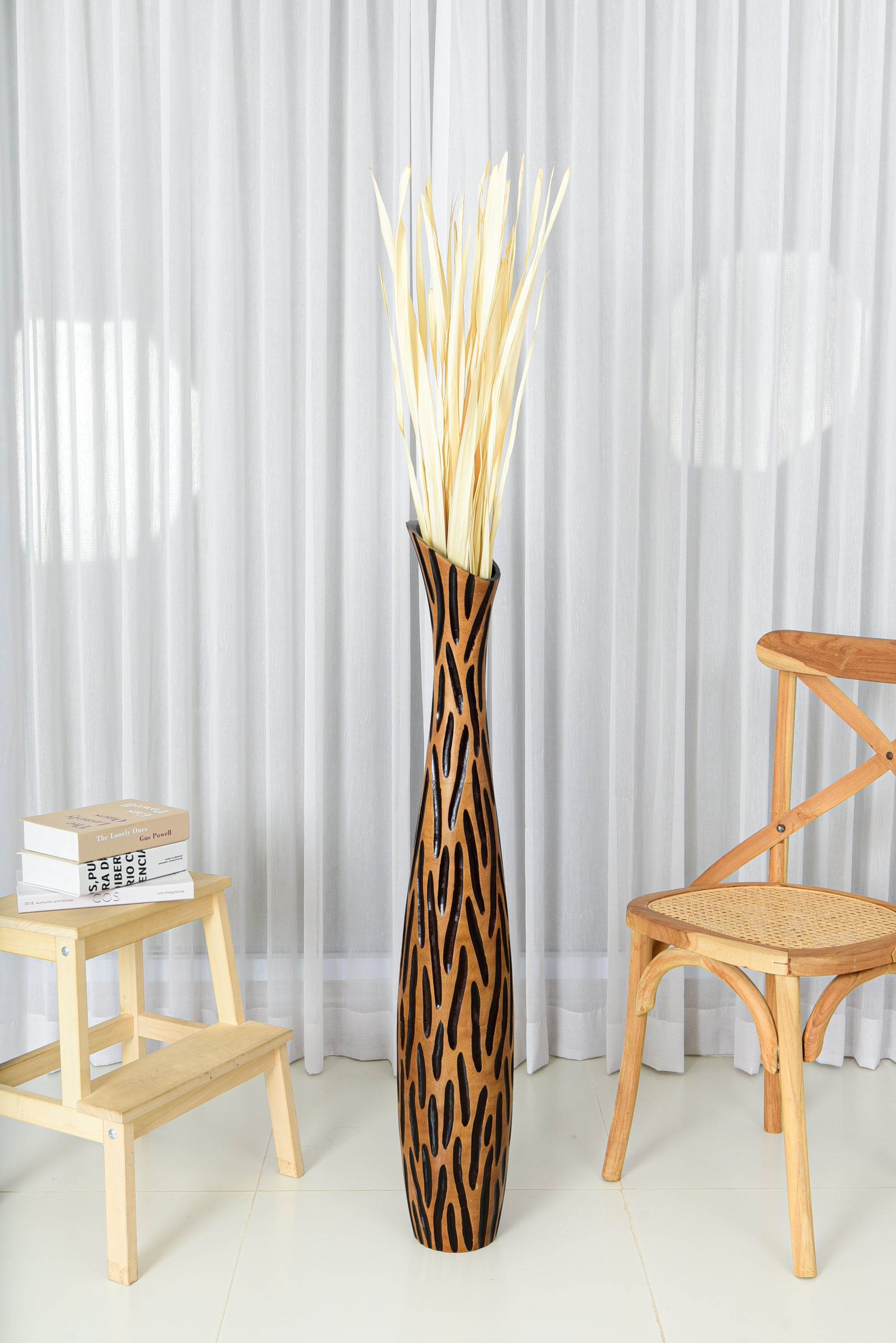 Large Mango Wood Floor Vase – Handcrafted Decorative Highlight from Thailand, brown, black, 41 inches