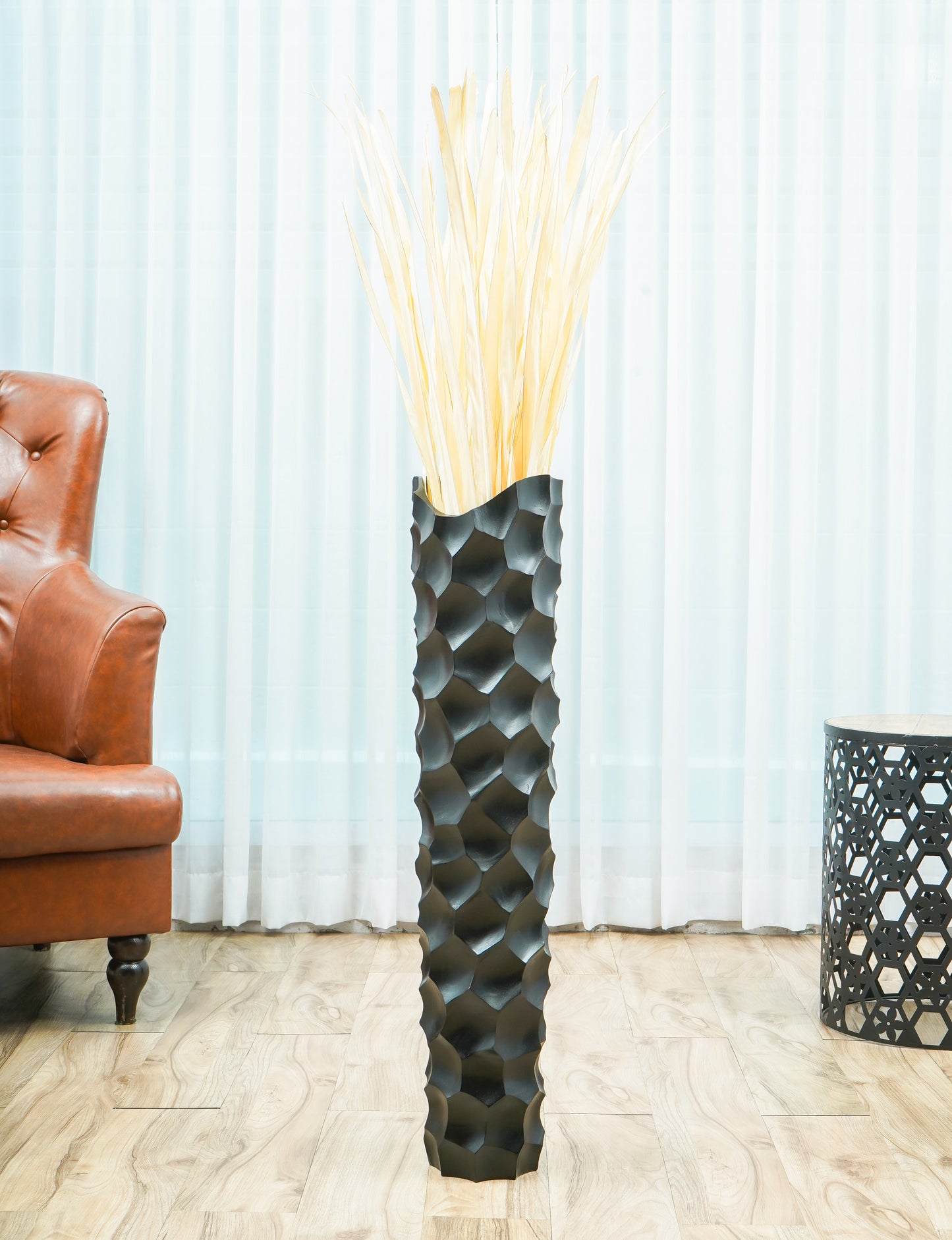 Large Mango Wood Floor Vase – Handcrafted Decorative Highlight from Thailand, black, 34 inches