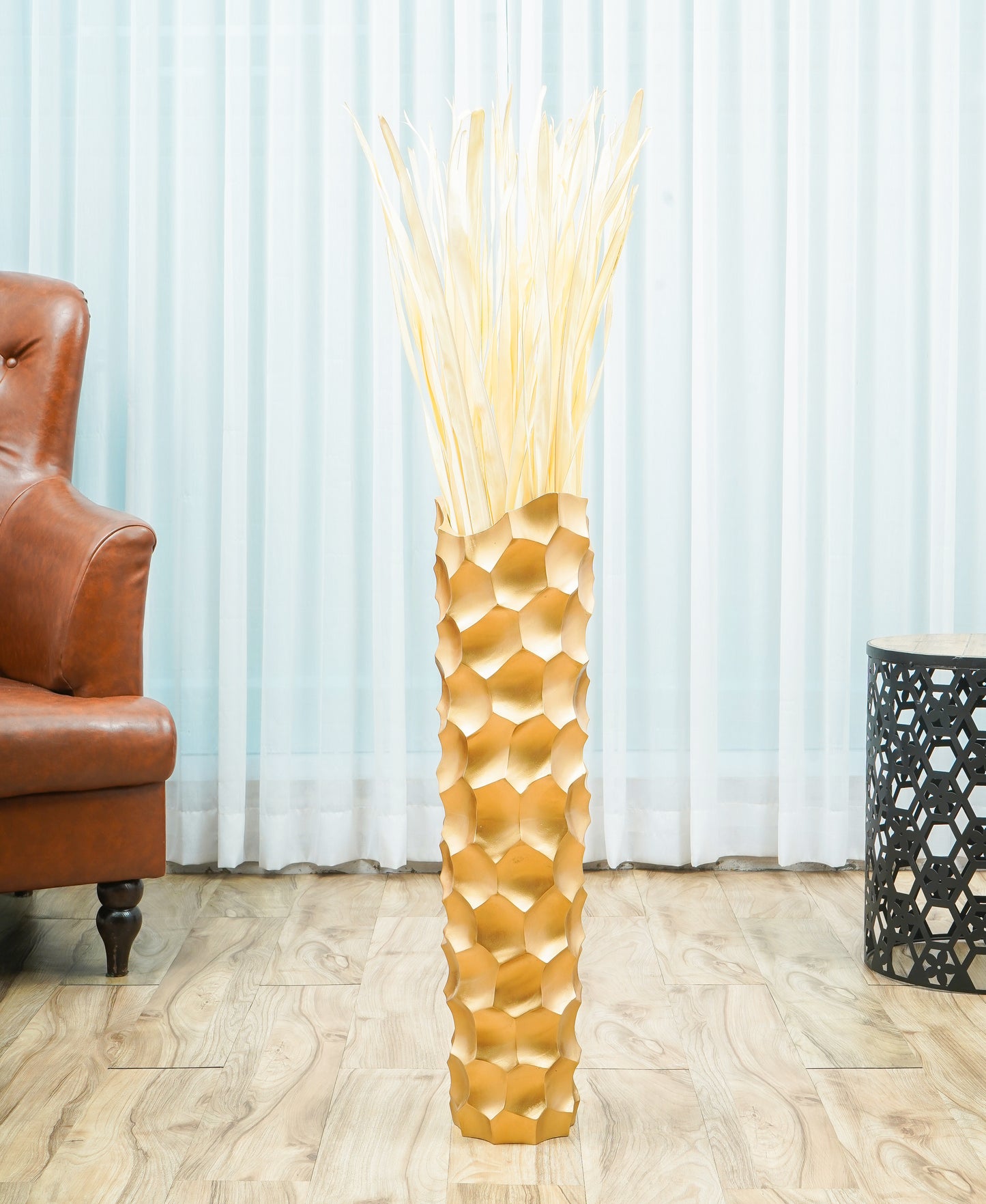 Large Mango Wood Floor Vase – Handcrafted Decorative Highlight from Thailand, gold, 26 inches