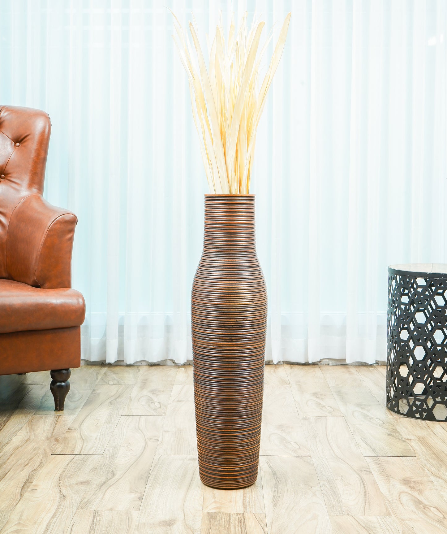 Large Mango Wood Floor Vase – Handcrafted Decorative Highlight from Thailand, brown, 26 inches