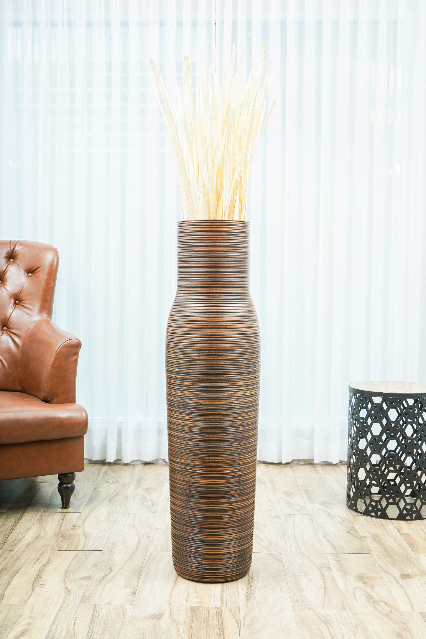 Compact Resin Vase – Stylish Waterproof Decorative Vase for Floor, Table or Shelf, brown, 41 inches