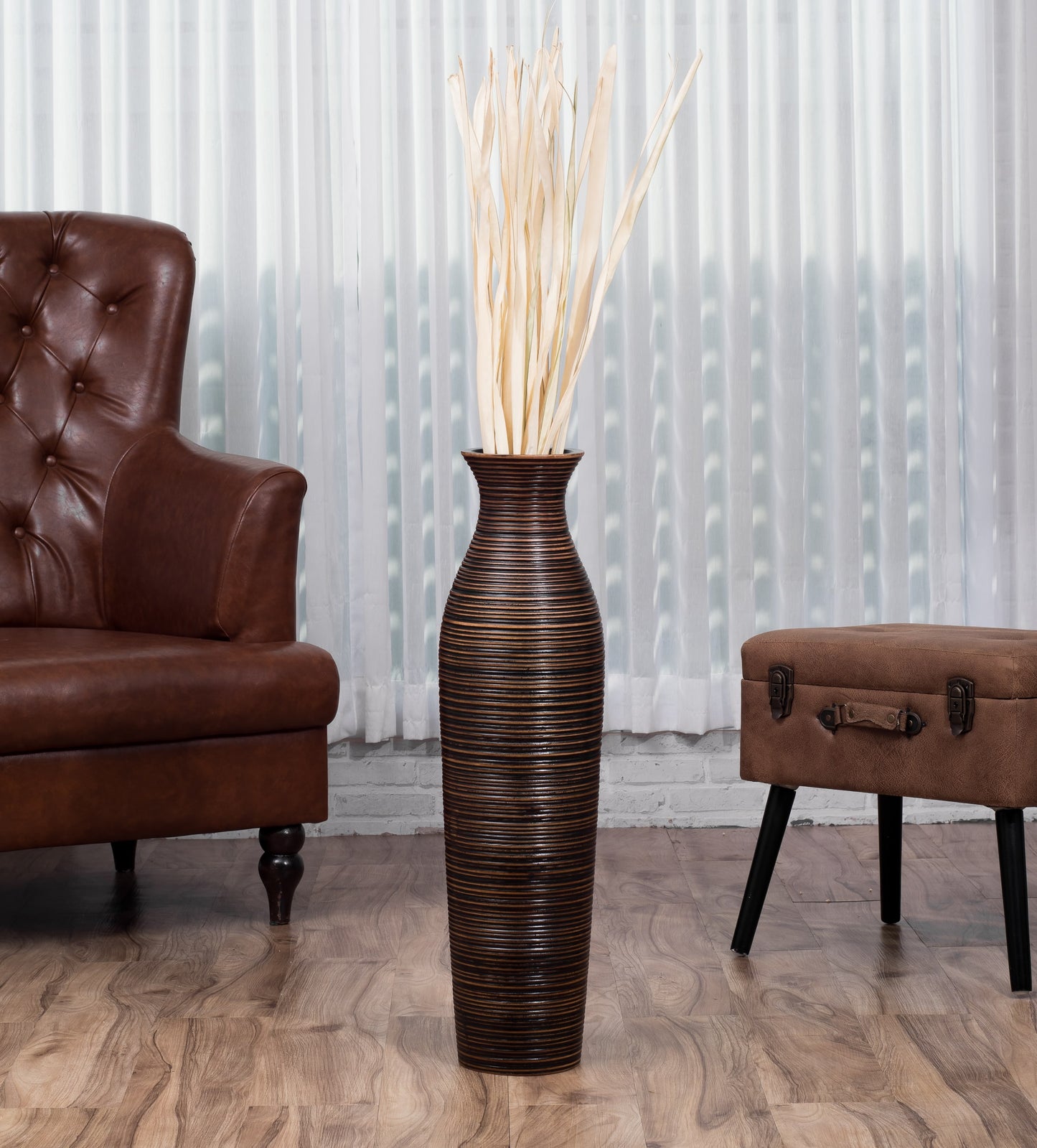 Large Mango Wood Floor Vase – Handcrafted Decorative Highlight from Thailand, brown, 26 inches