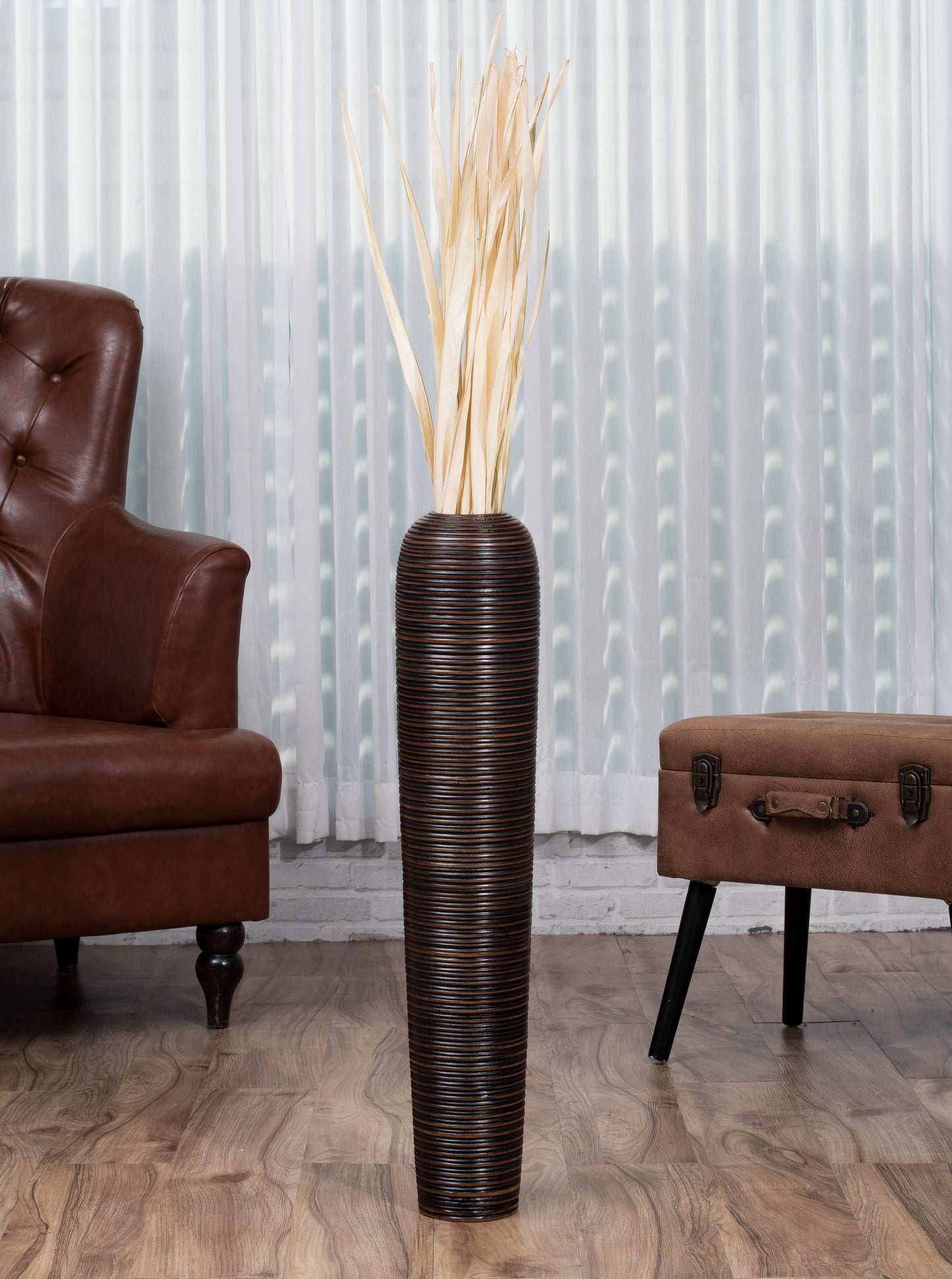 Large Mango Wood Floor Vase – Handcrafted Decorative Highlight from Thailand, brown, 26 inches