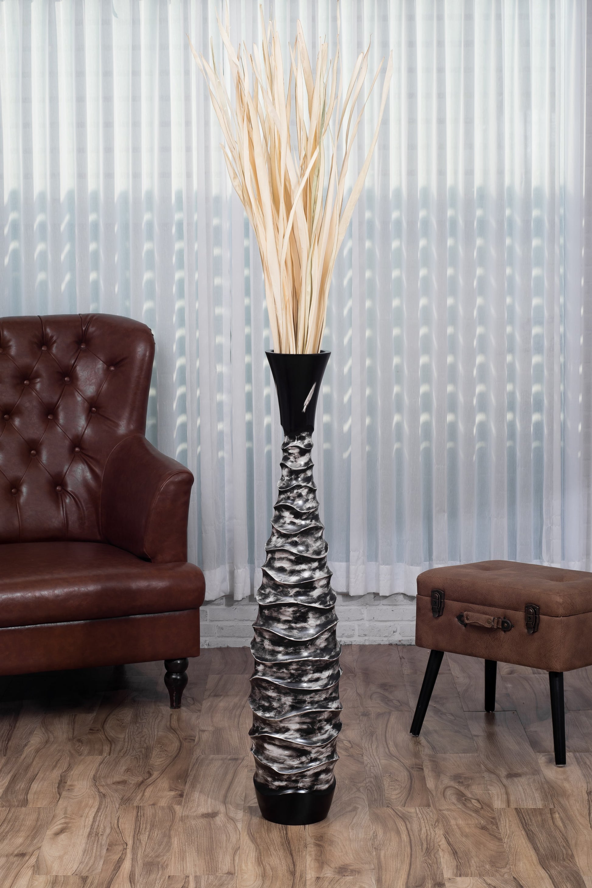 Large Mango Wood Floor Vase – Handcrafted Decorative Highlight from Thailand, black, white, 41 inches