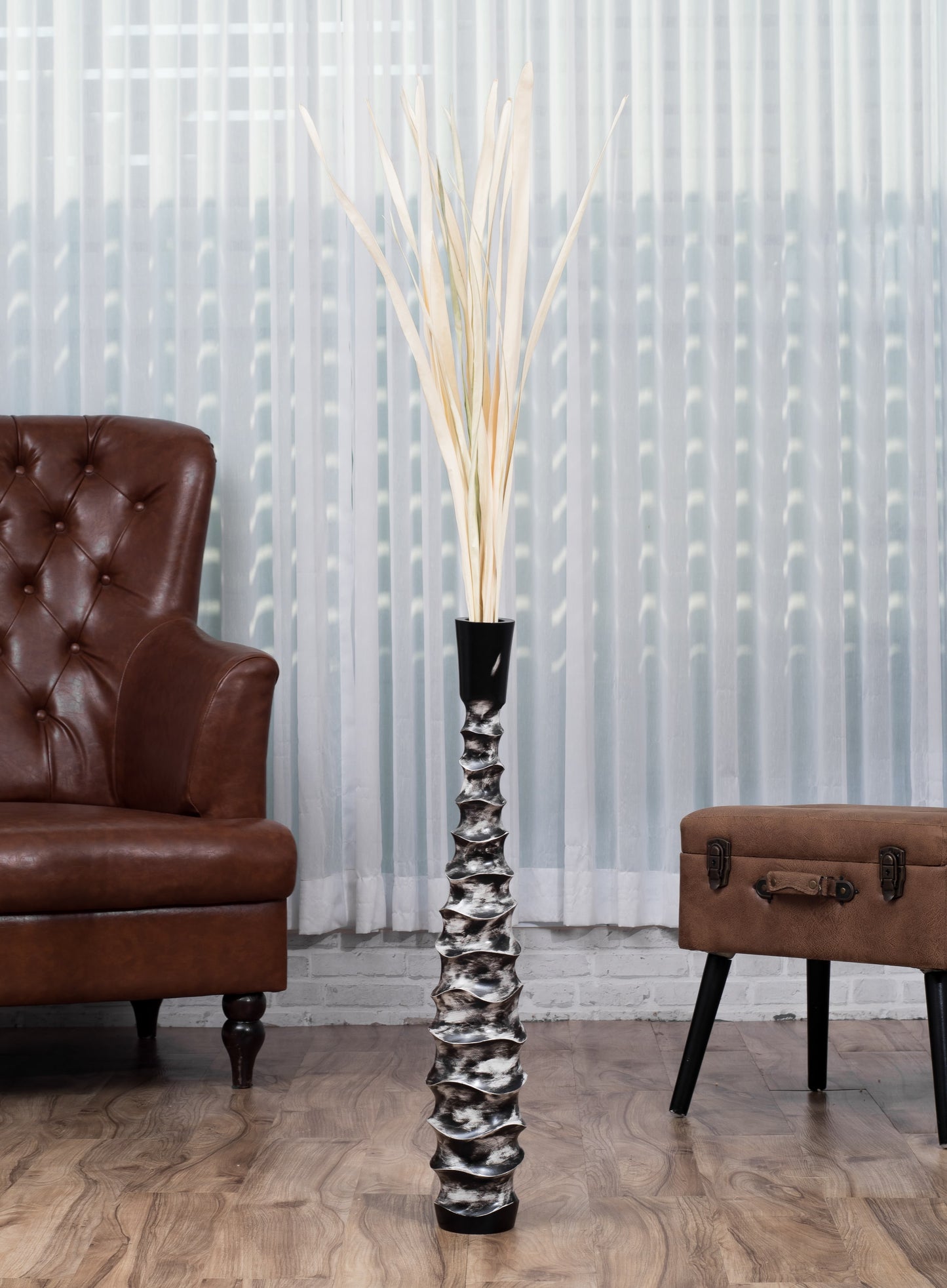 Large Mango Wood Floor Vase – Handcrafted Decorative Highlight from Thailand, black, white, 26 inches