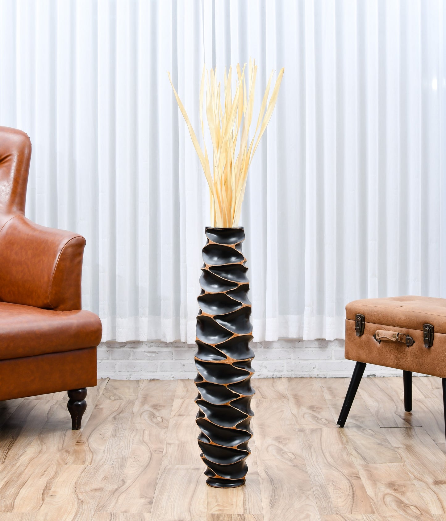 Large Mango Wood Floor Vase – Handcrafted Decorative Highlight from Thailand, black, 26 inches