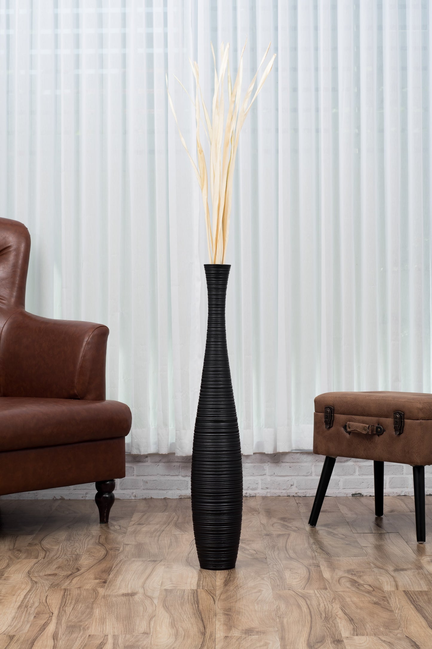 Large Mango Wood Floor Vase – Handcrafted Decorative Highlight from Thailand, black, 34 inches