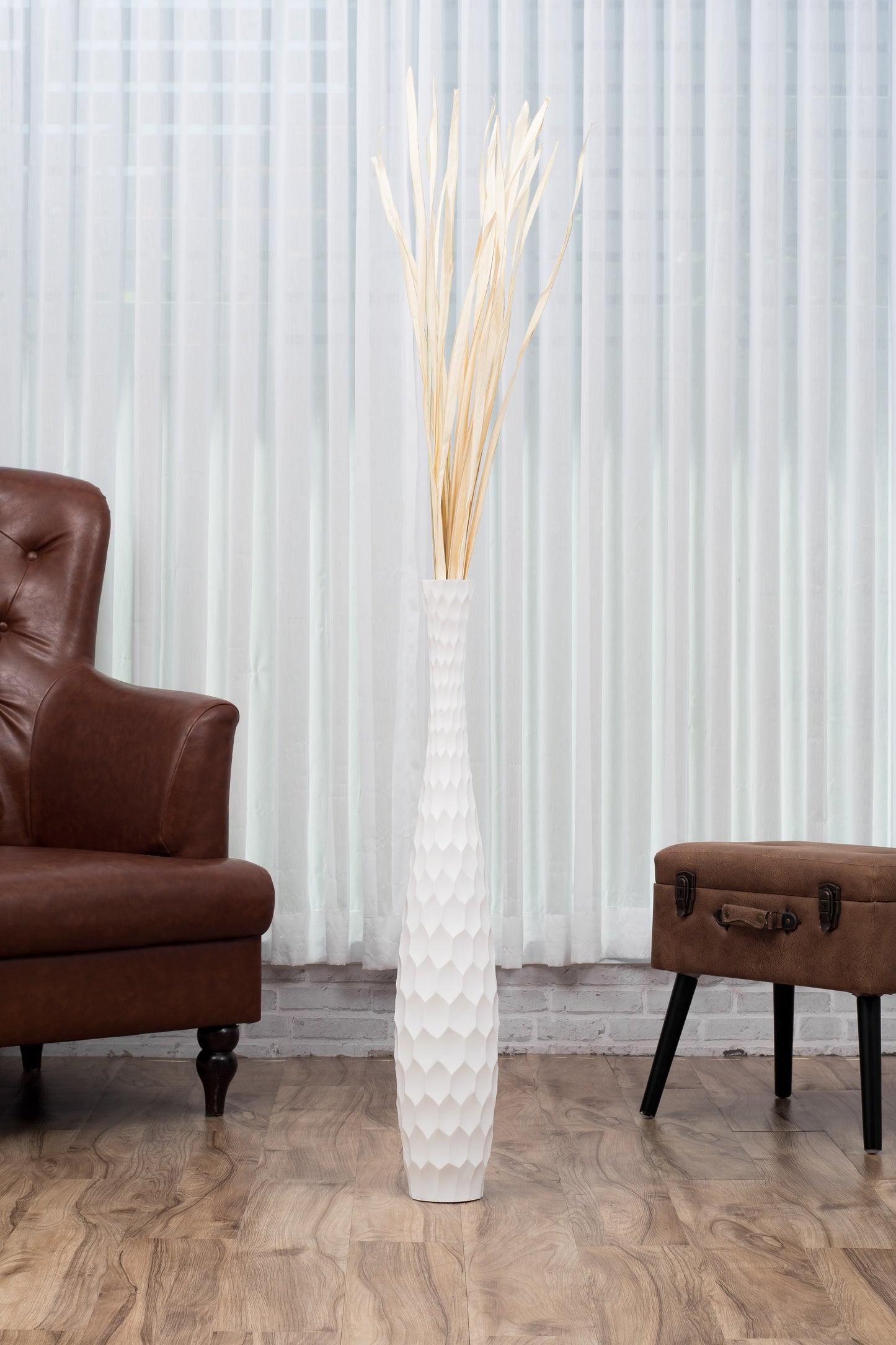 Large Mango Wood Floor Vase – Handcrafted Decorative Highlight from Thailand, white, 34 inches
