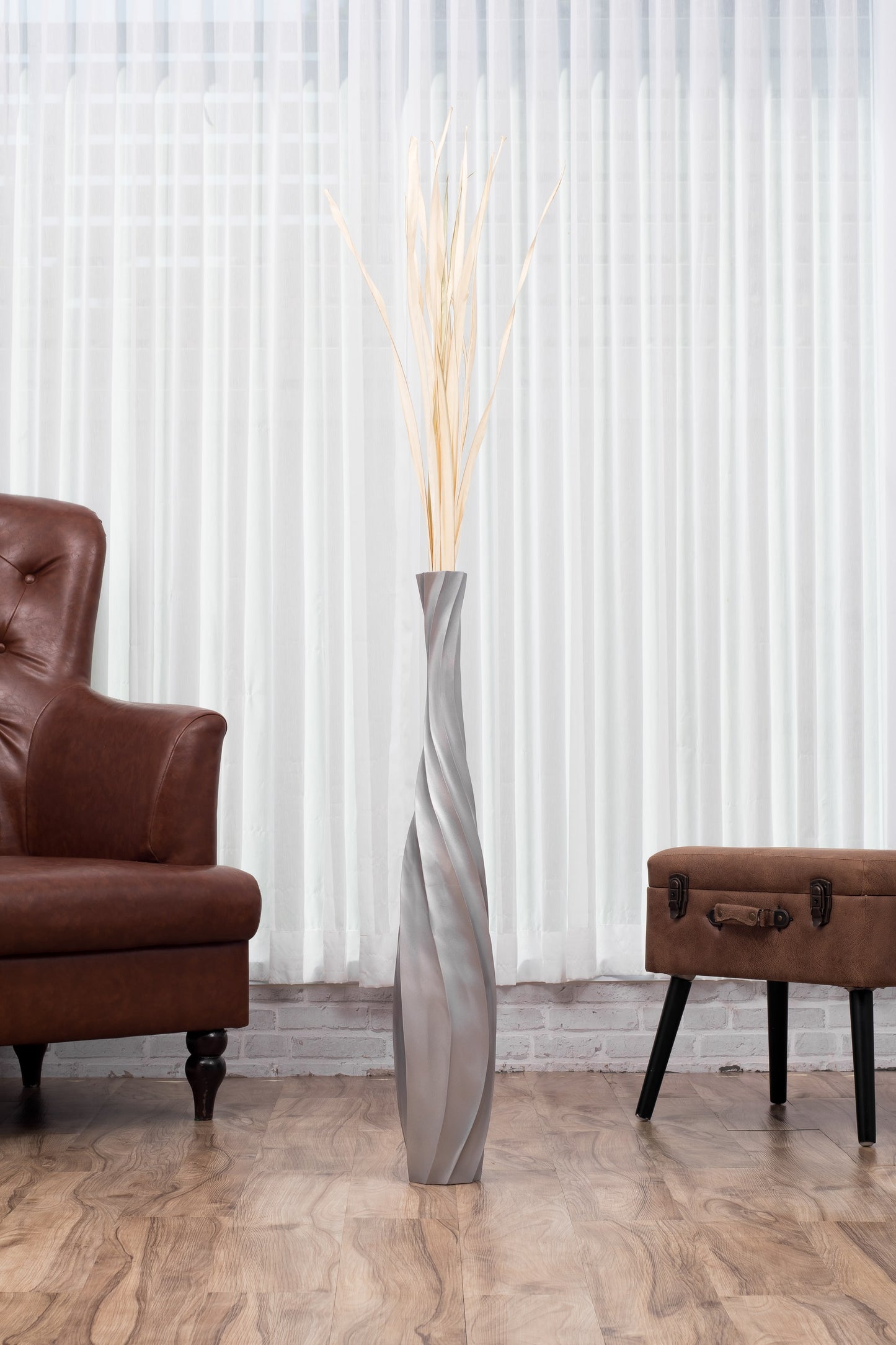 Large Mango Wood Floor Vase – Handcrafted Decorative Highlight from Thailand, silver, 34 inches