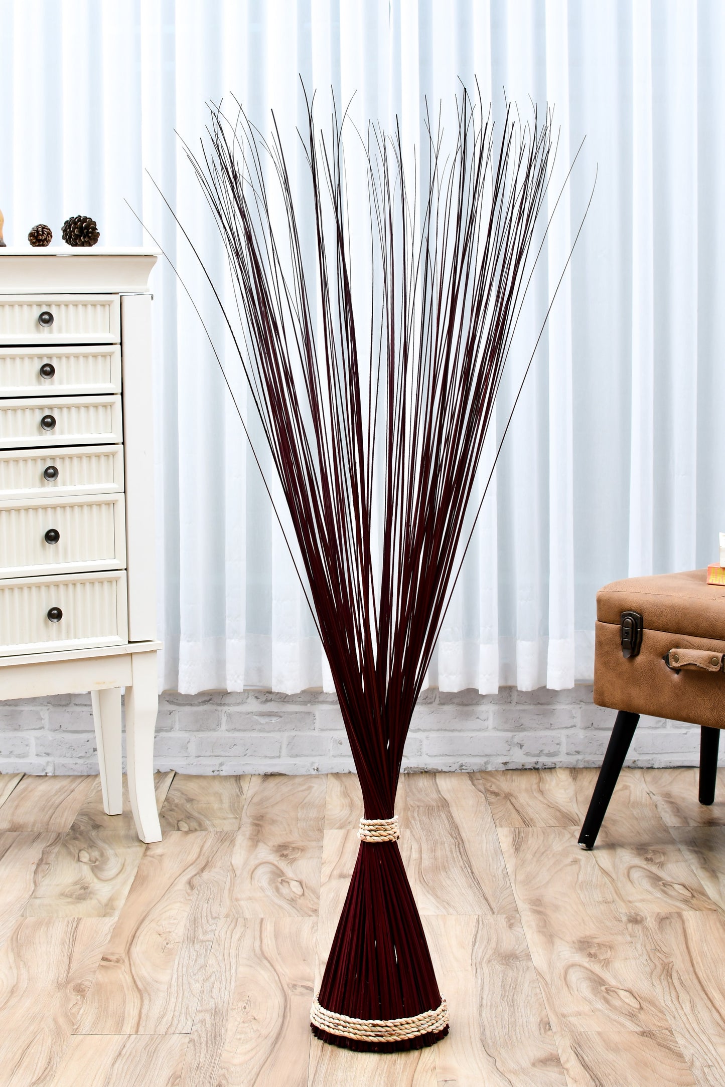Freestanding Dried Grass Bundle – Natural Floor Decoration with Raffia Band, bordeaux, Dried Grass - 120 cm
