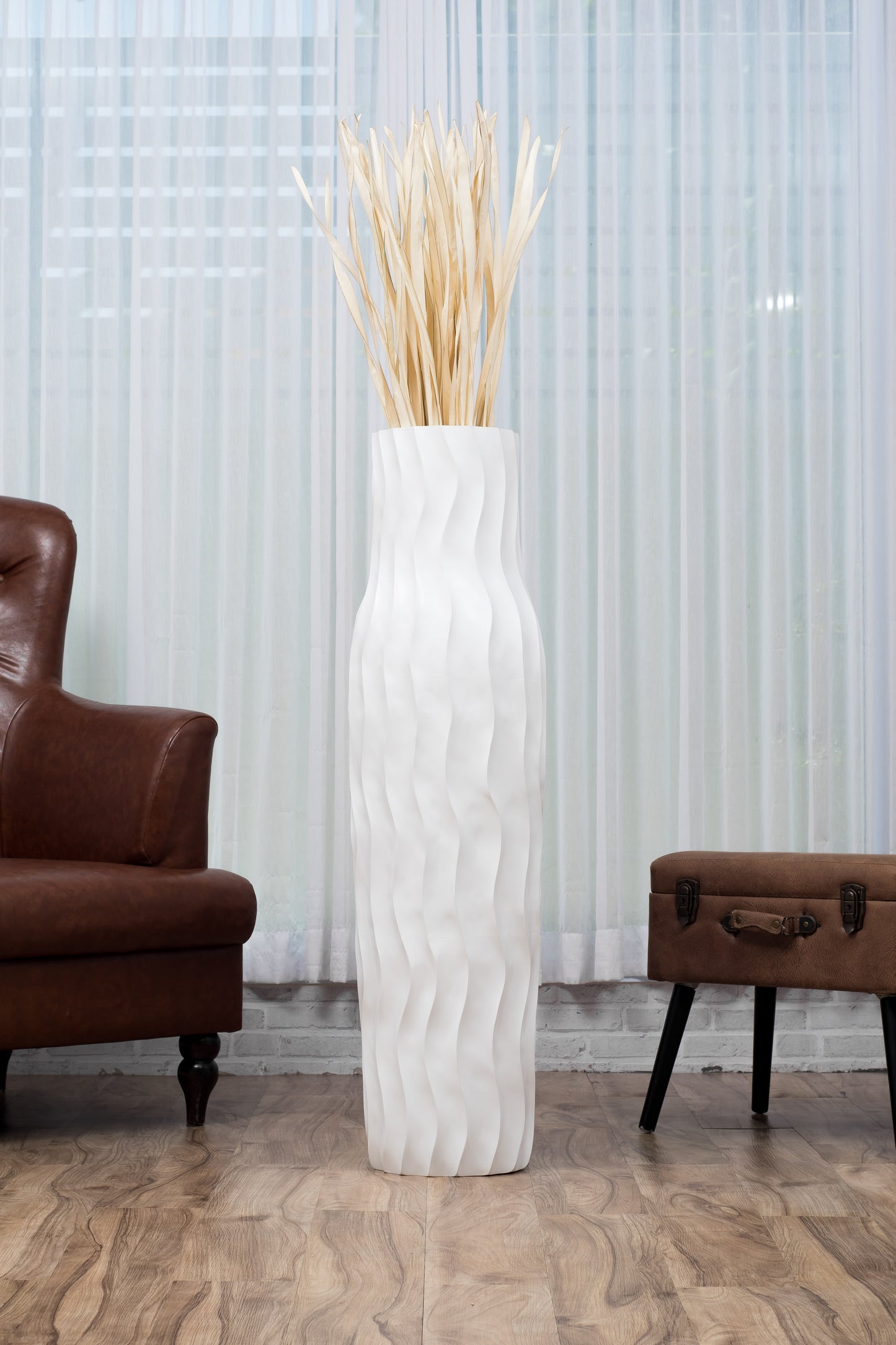 Compact Resin Vase – Stylish Waterproof Decorative Vase for Floor, Table or Shelf, white, 41 inches